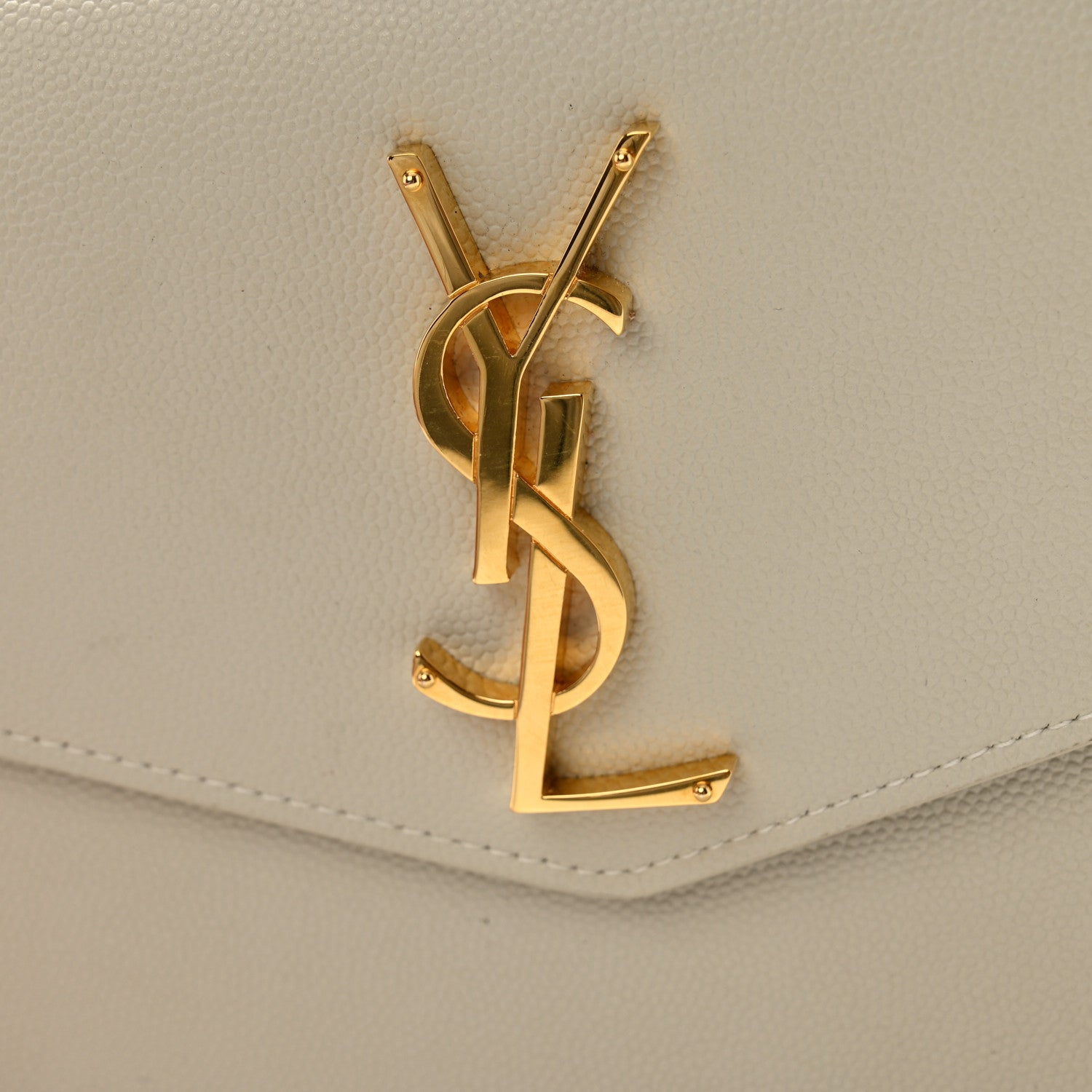 Saint Laurent Grain De Poudre Uptown Pouch Crema Soft 8 of 12