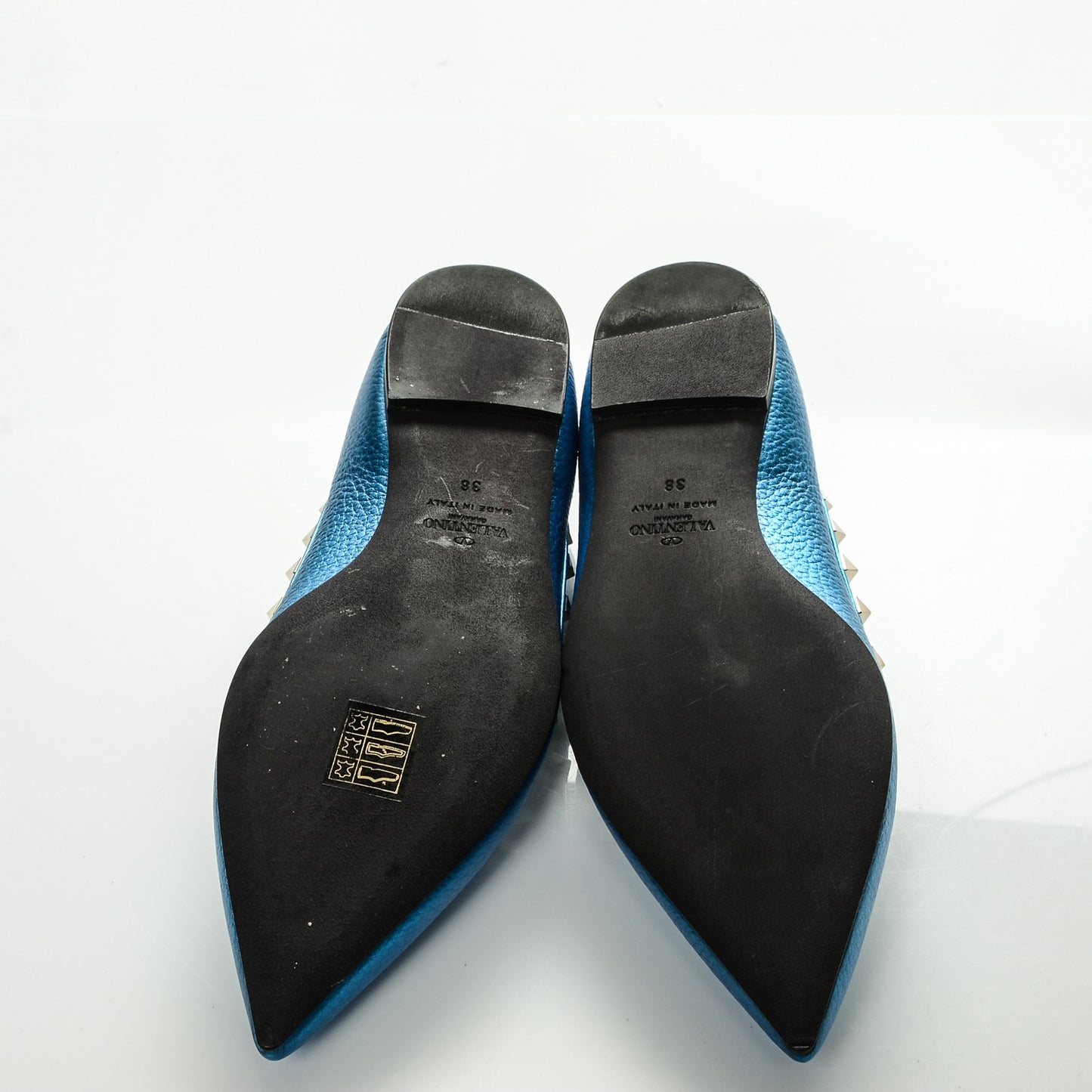Metallic Pebbled Calfskin Rockstud Ballerina Flats 38 Light Blue
