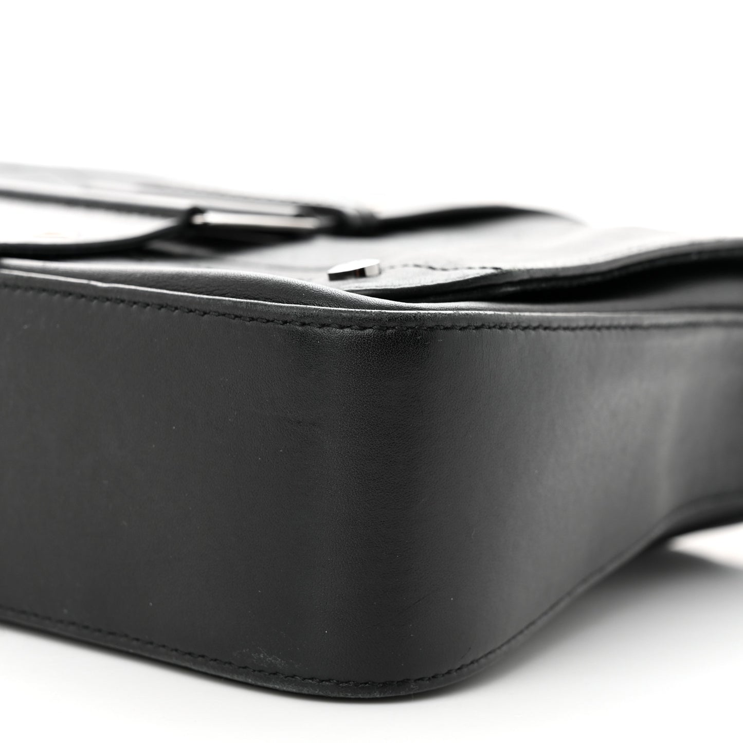 Calfskin Street Chic Messenger Black