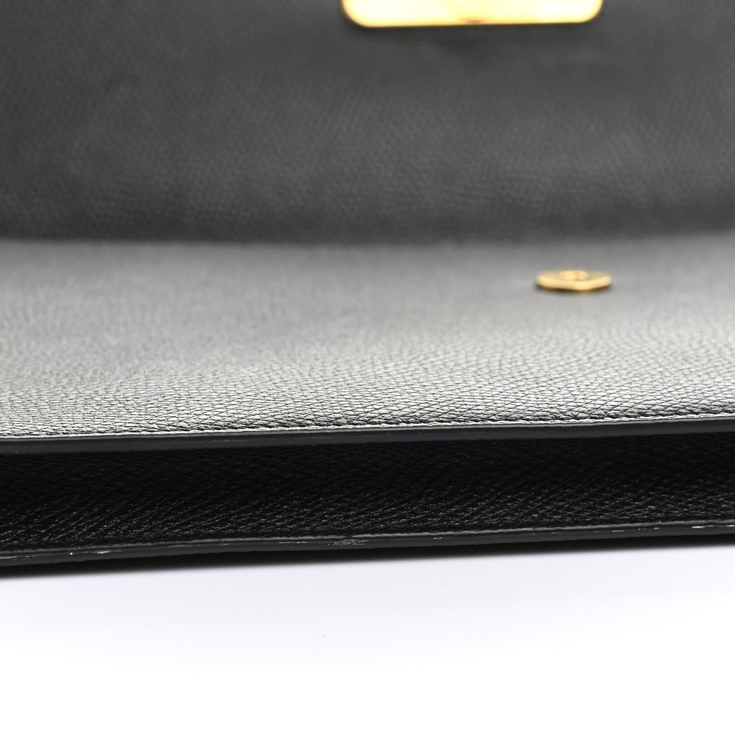 Grained Calfskin VSling Pouch Black