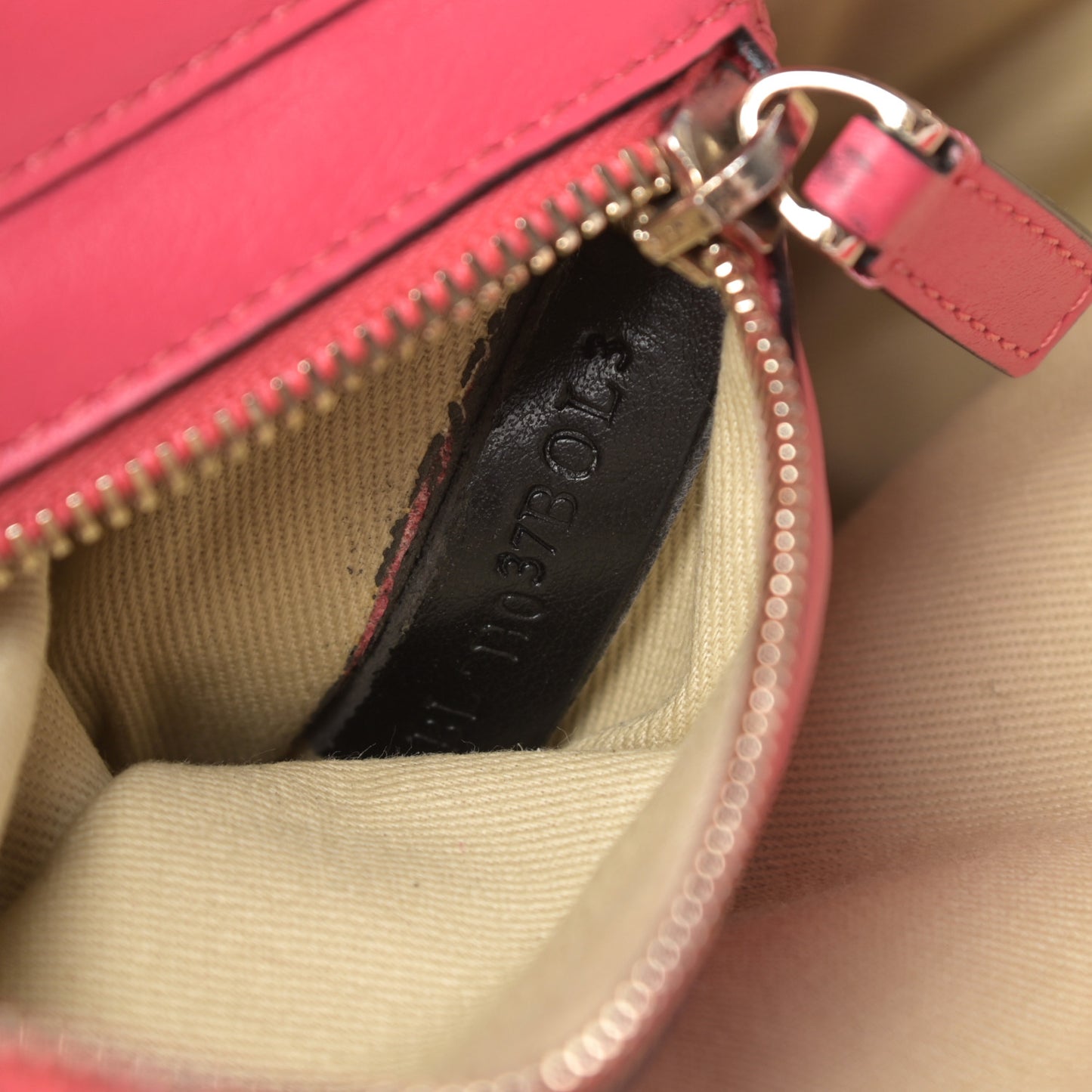 Vitello Small Rockstud Tote Deep Rose