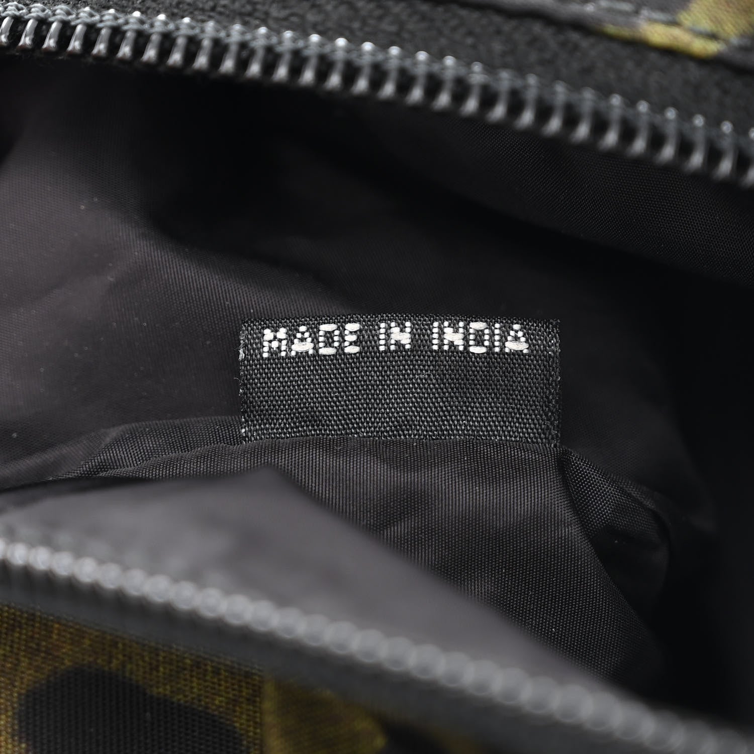 Prada Tessuto Nylon Stampato Saffiano Tote Militare 7 of 12