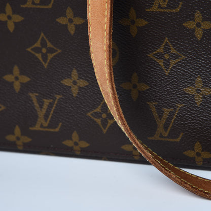 Louis Vuitton Monogram Luco 19 of 20