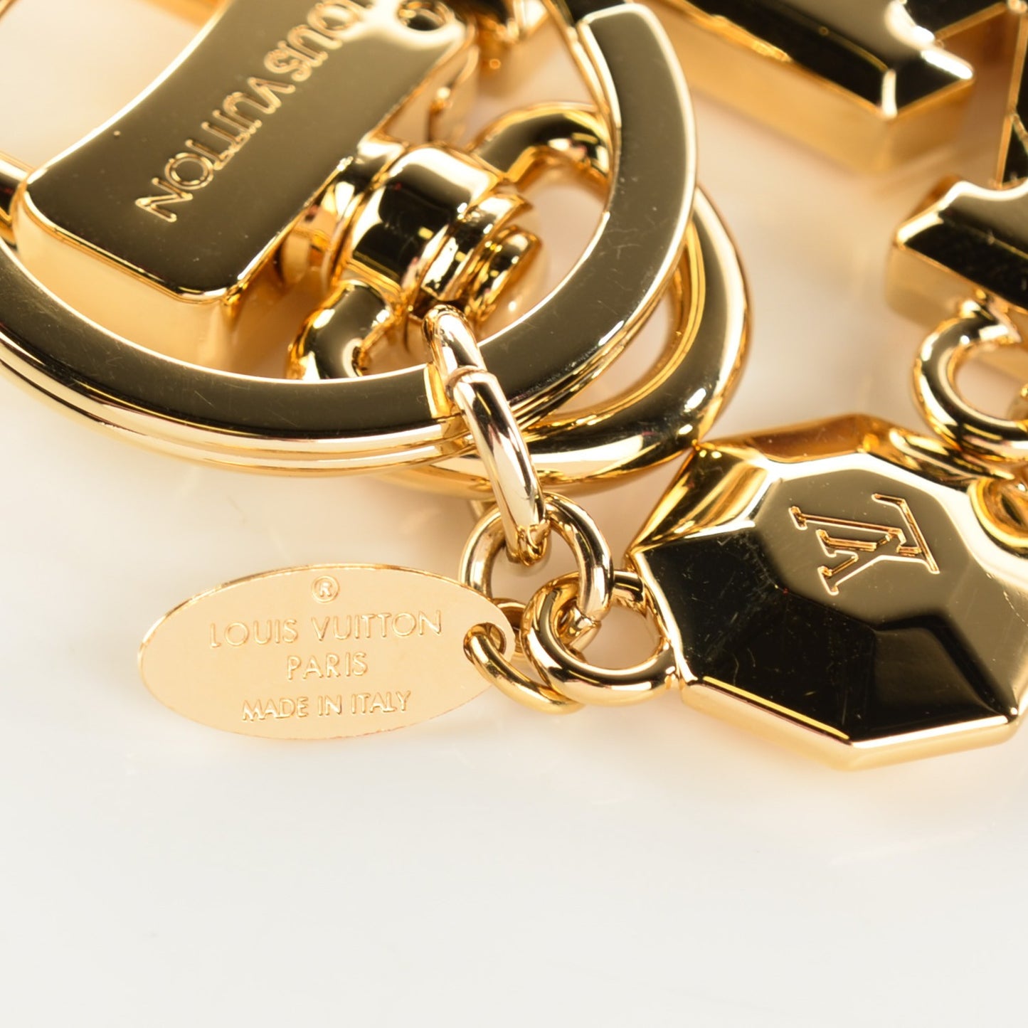 LV Facettes Key Holder Gold