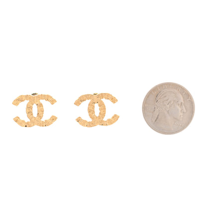 Chanel Metal Textured CC Earrings Gold 3 of 6