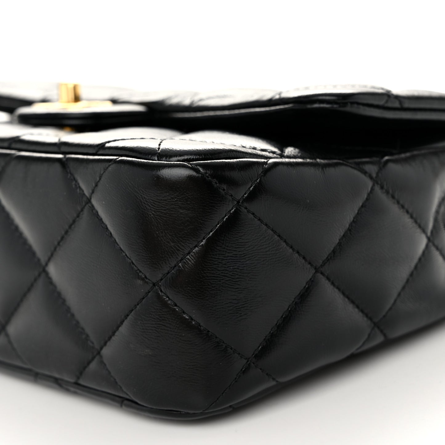 Shiny Lambskin Quilted Twisted Links Top Handle Flap Black