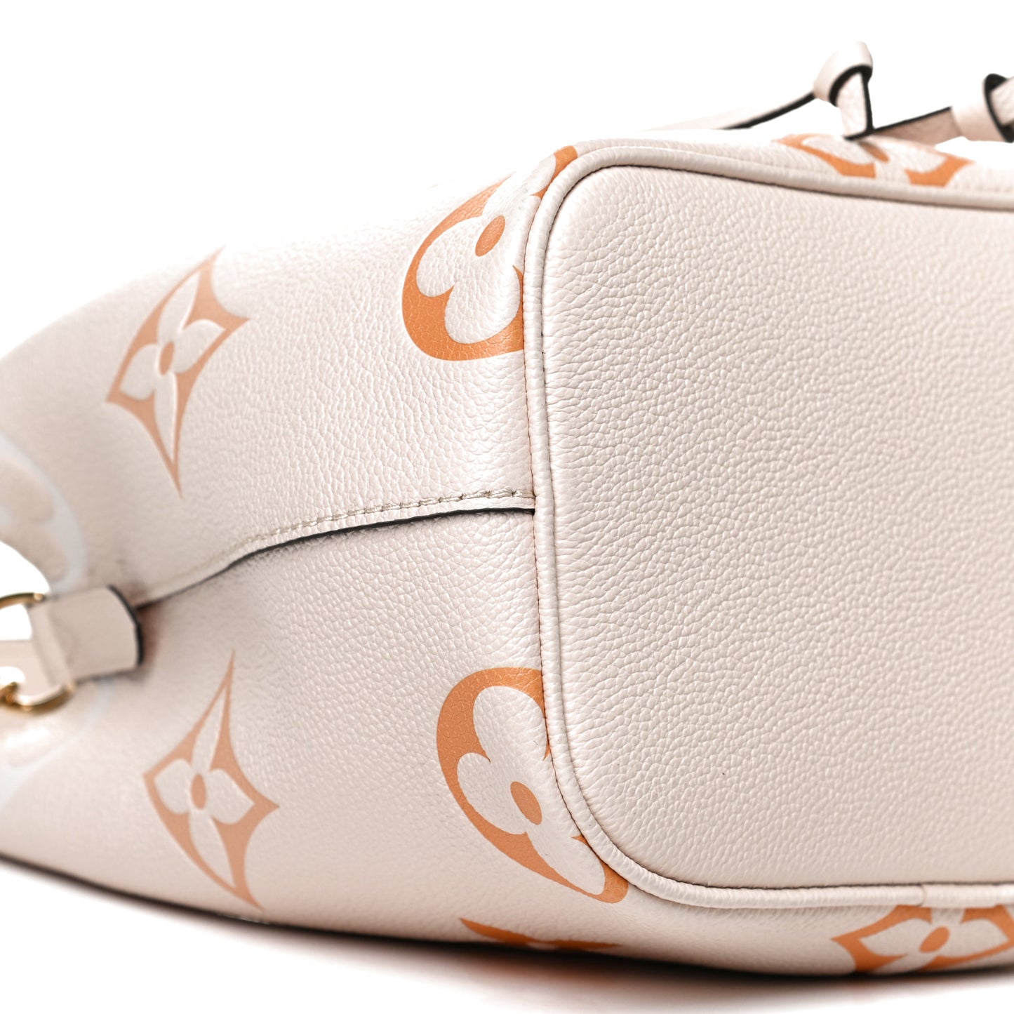 Empreinte Monogram Giant By The Pool Neonoe BB Cream Saffron