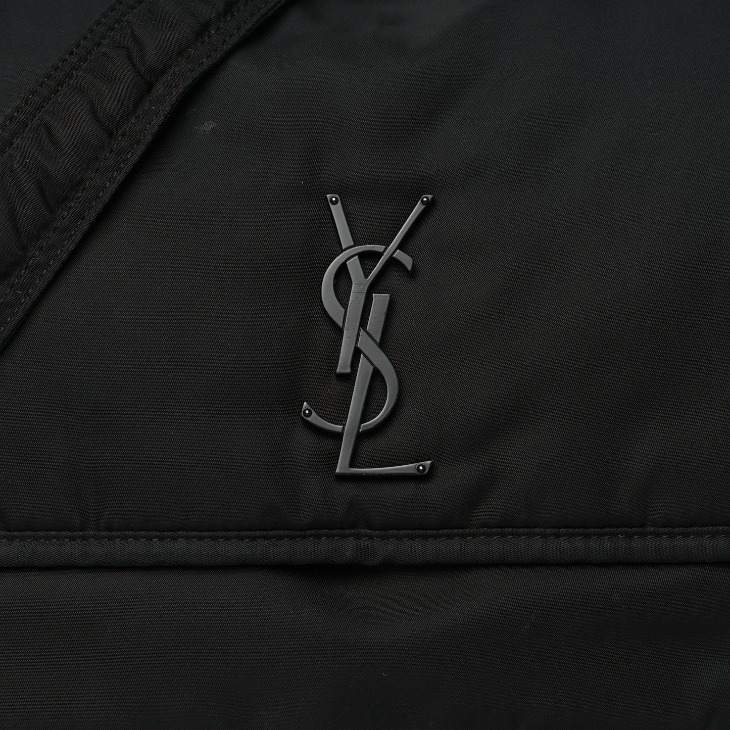 Econyl Nylon Niki Messenger Black