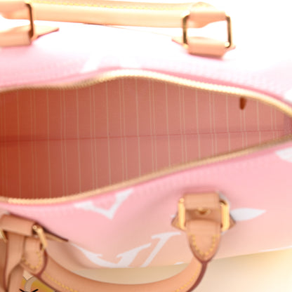 Louis Vuitton Monogram Giant By The Pool Speedy Bandouliere 25 Light Pink 5 of 11