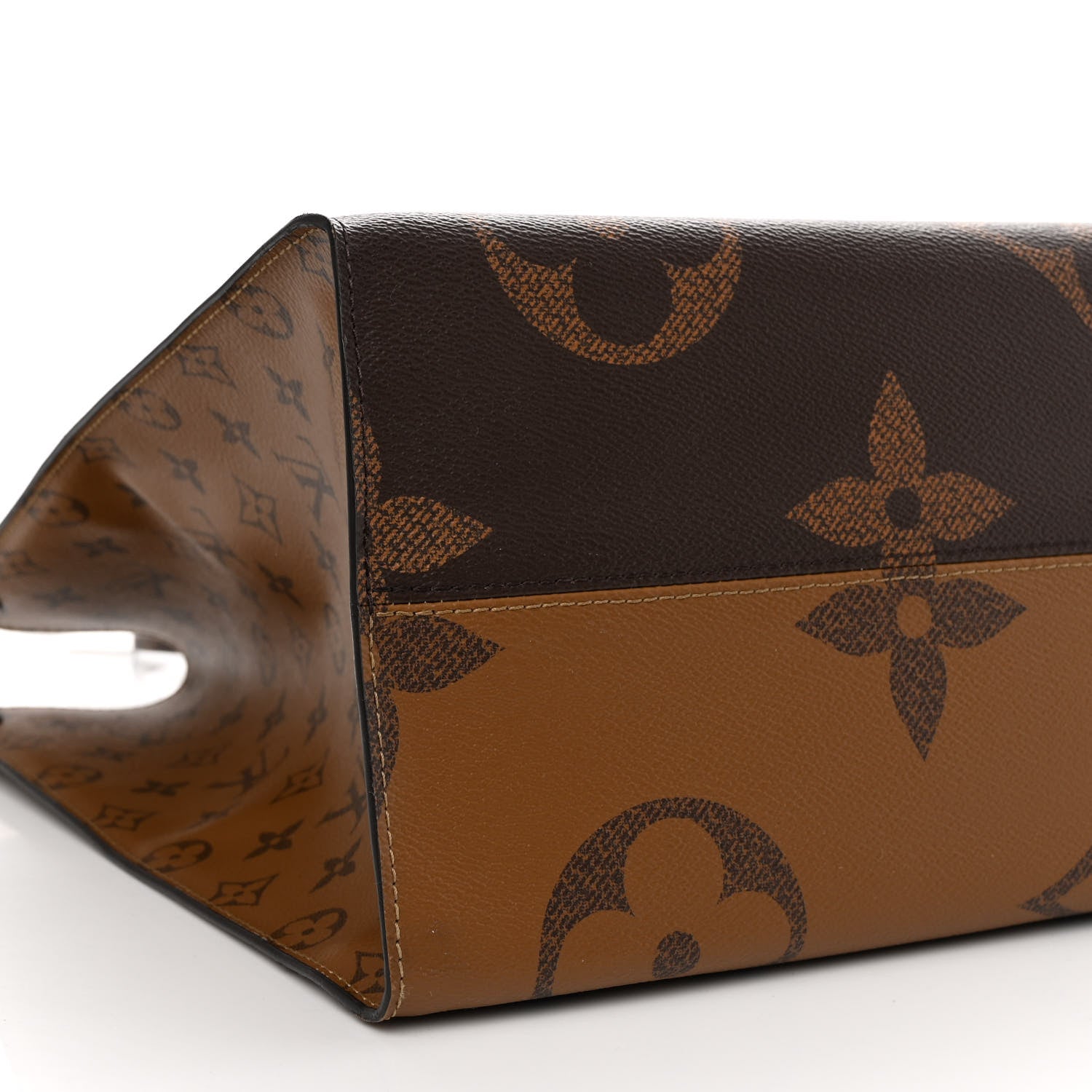 Louis Vuitton Reverse Monogram Giant Onthego GM 9 of 10