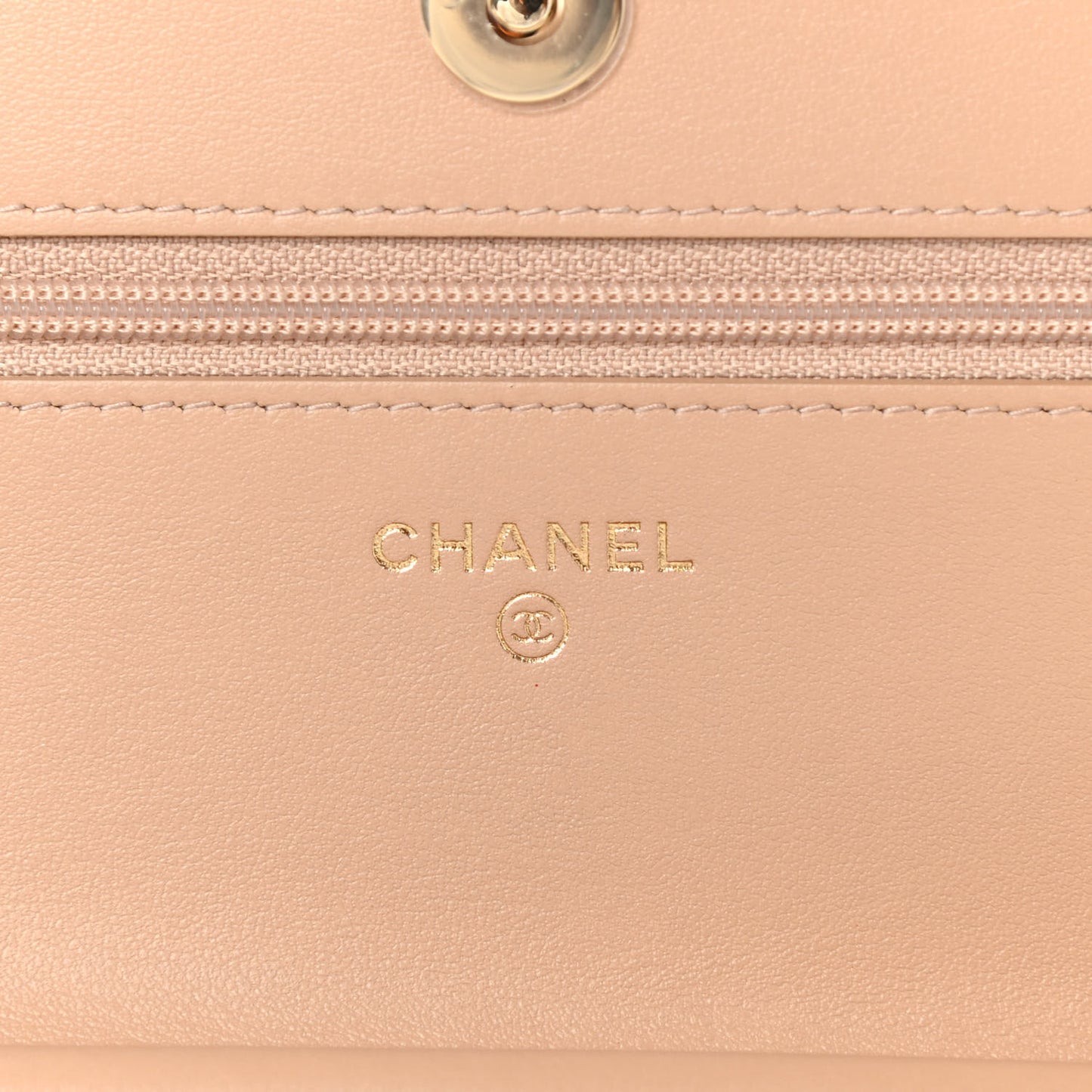 Caviar Quilted CC Filigree Wallet On Chain WOC Beige Black