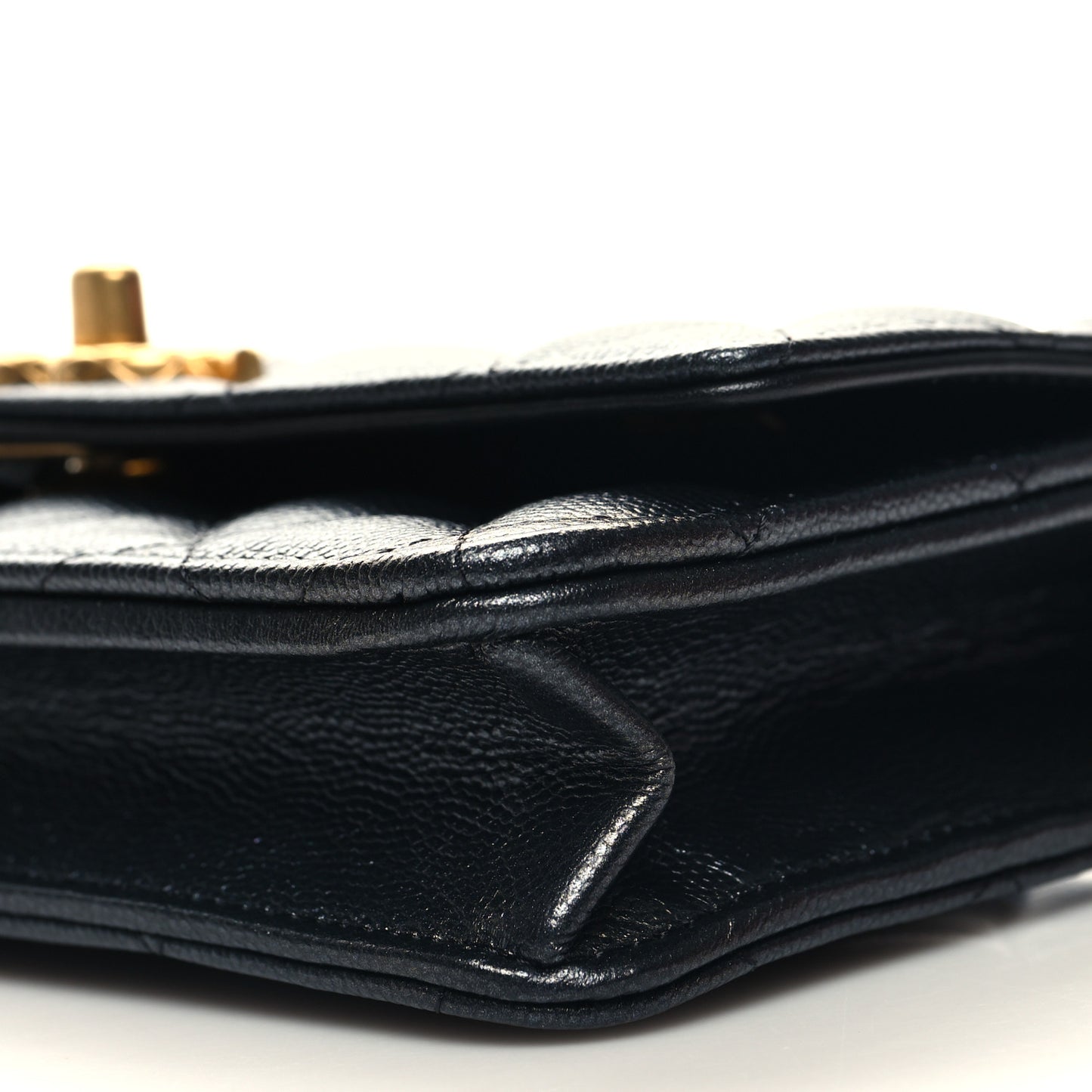 Pearly Caviar Quilted Fit For You Wallet On Chain WOC Black