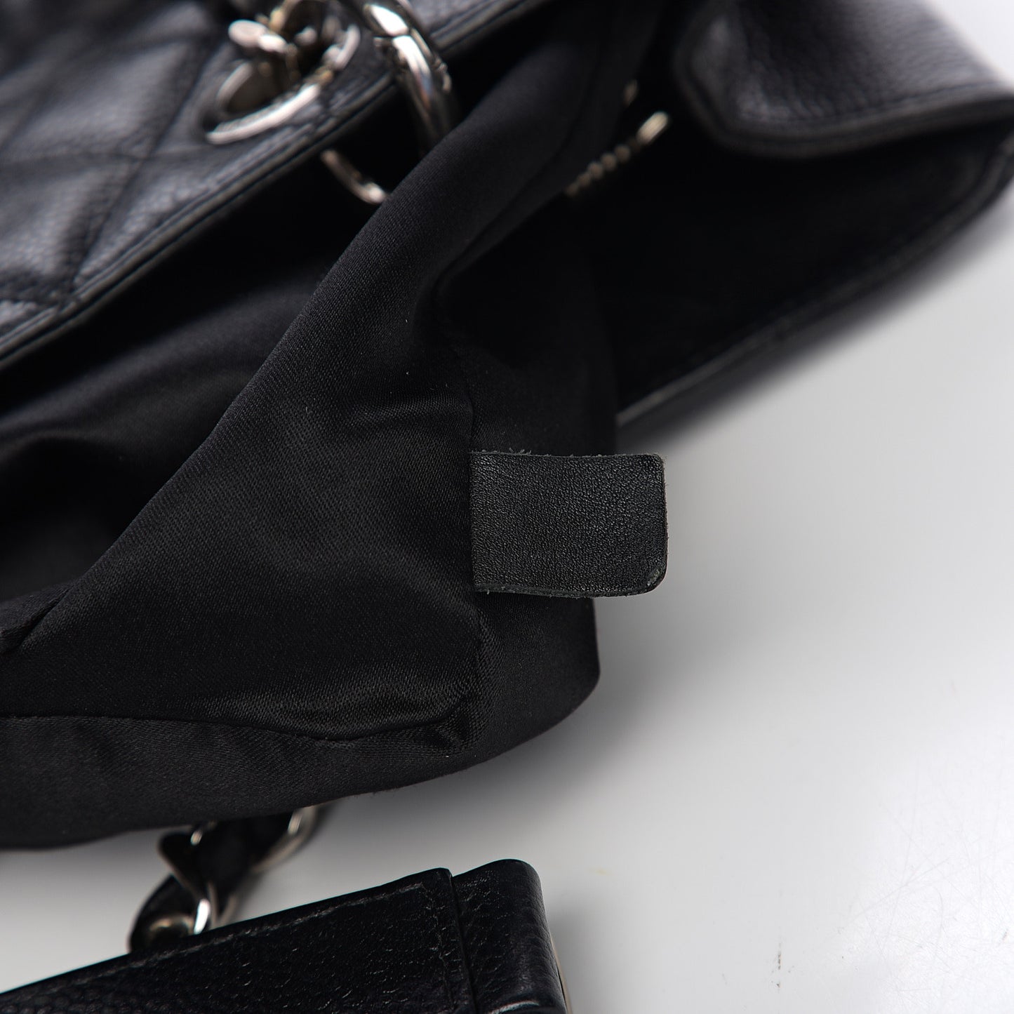 Caviar Quilted Grand Shopping Tote GST Black
