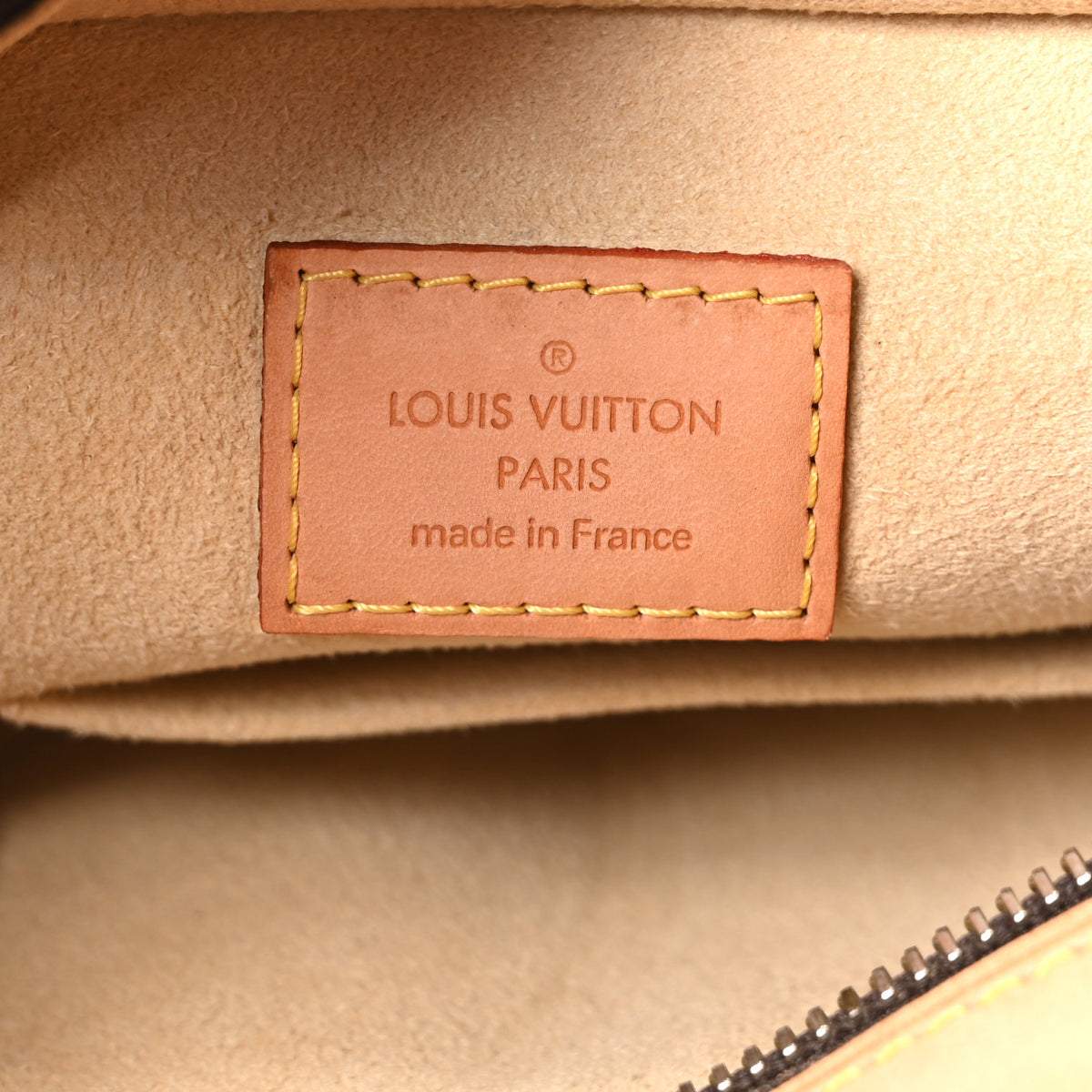 Louis Vuitton Monogram Hudson GM 6 of 9