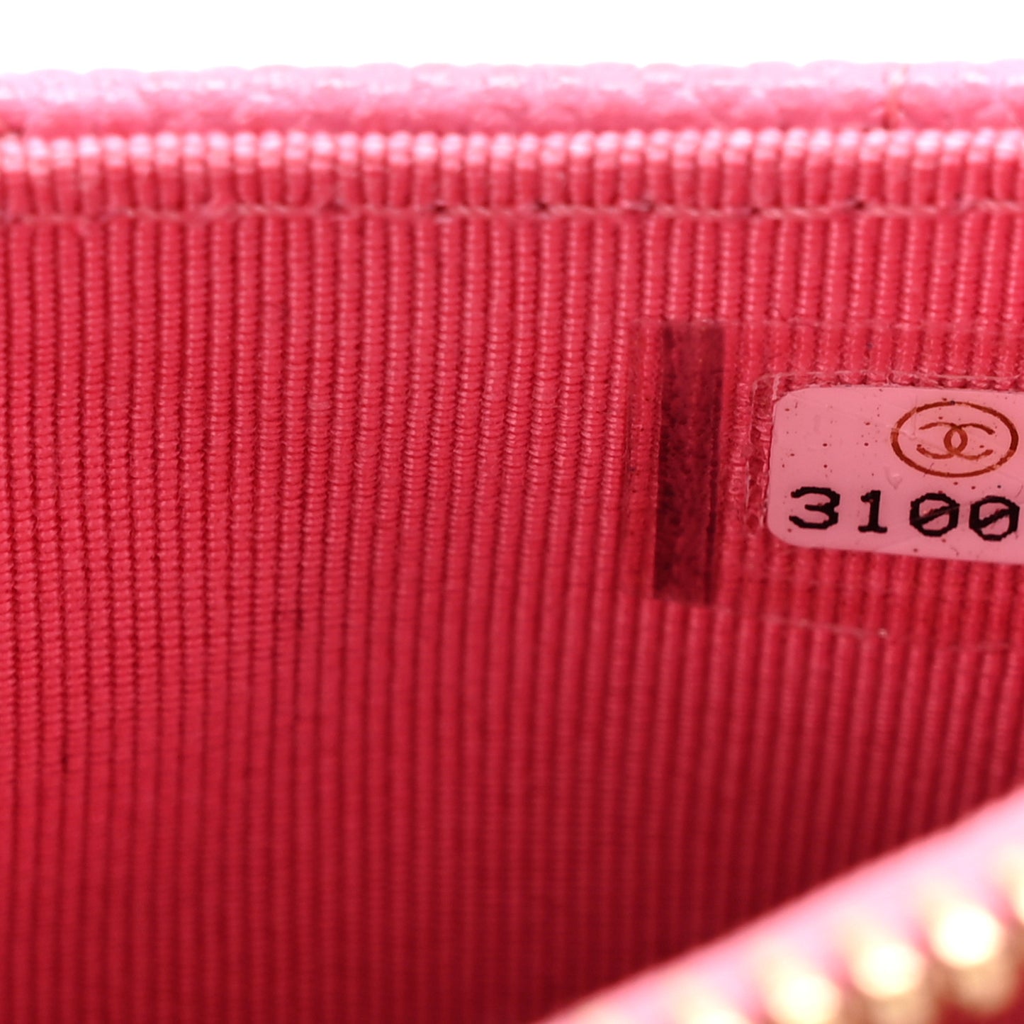 Caviar Quilted CC Zip Card Holder Pink