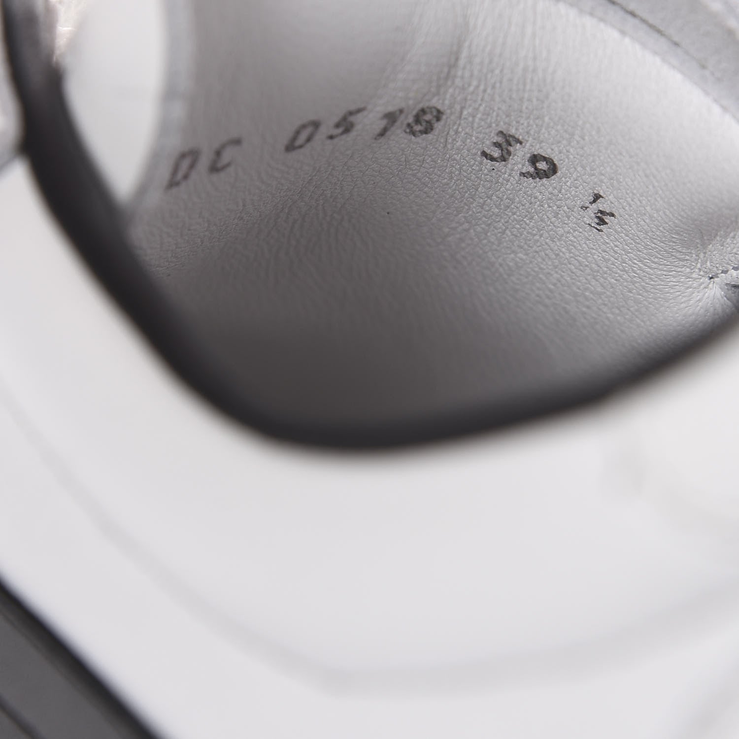 Christian Dior Calfskin Mix Diorun Sneakers 39.5 Optic White 8 of 10