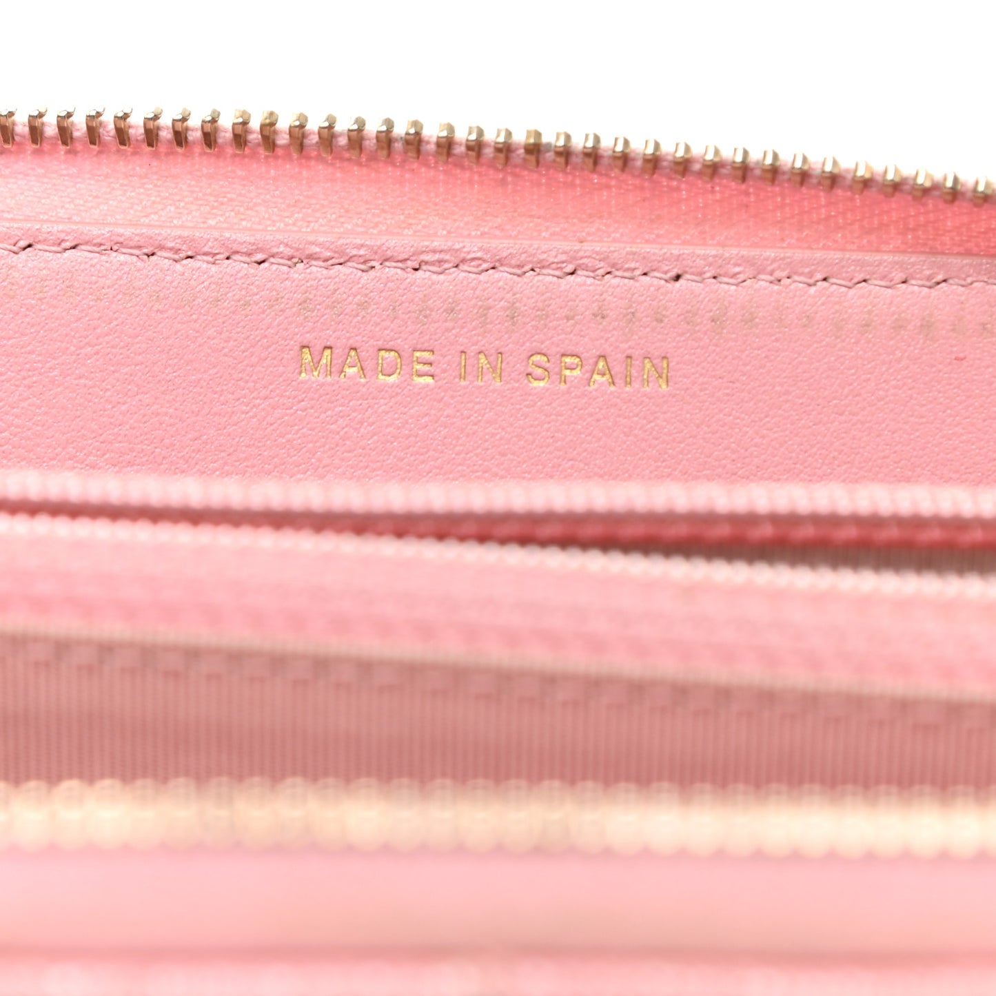 Iridescent Caviar Quilted Medium Zip Around Wallet Pink