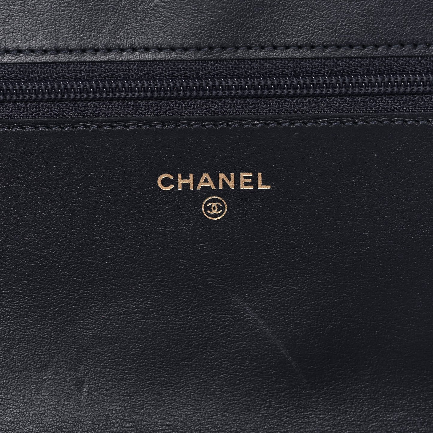 Caviar Quilted Boy Wallet On Chain WOC Navy