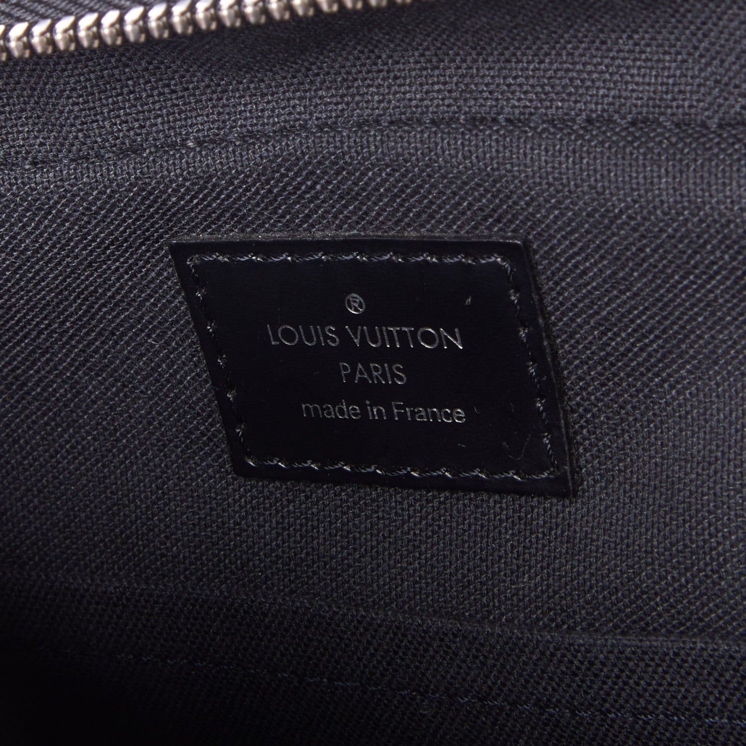 Louis Vuitton Taiga Sayan Slate 7 of 7