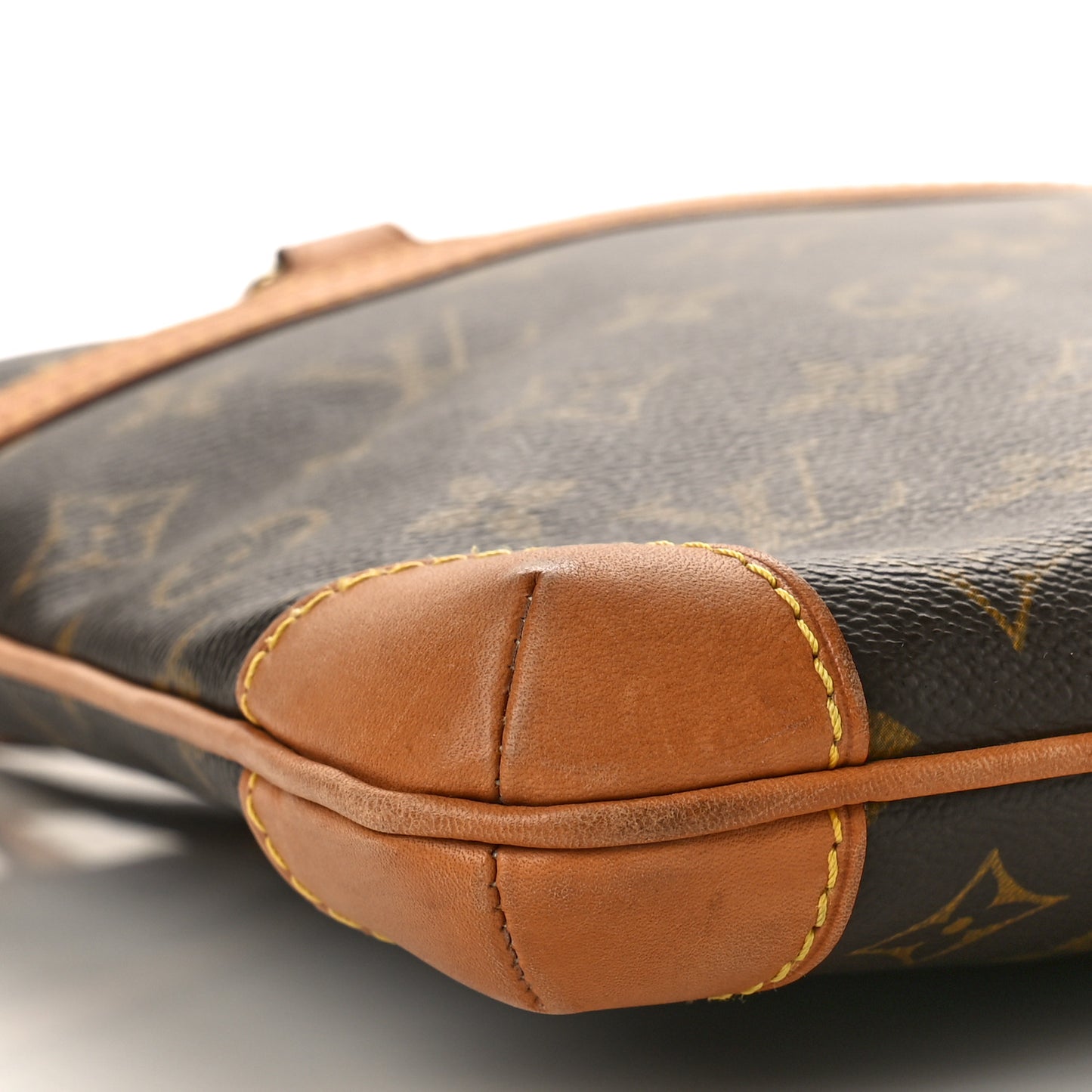 Monogram Sac Coussin GM