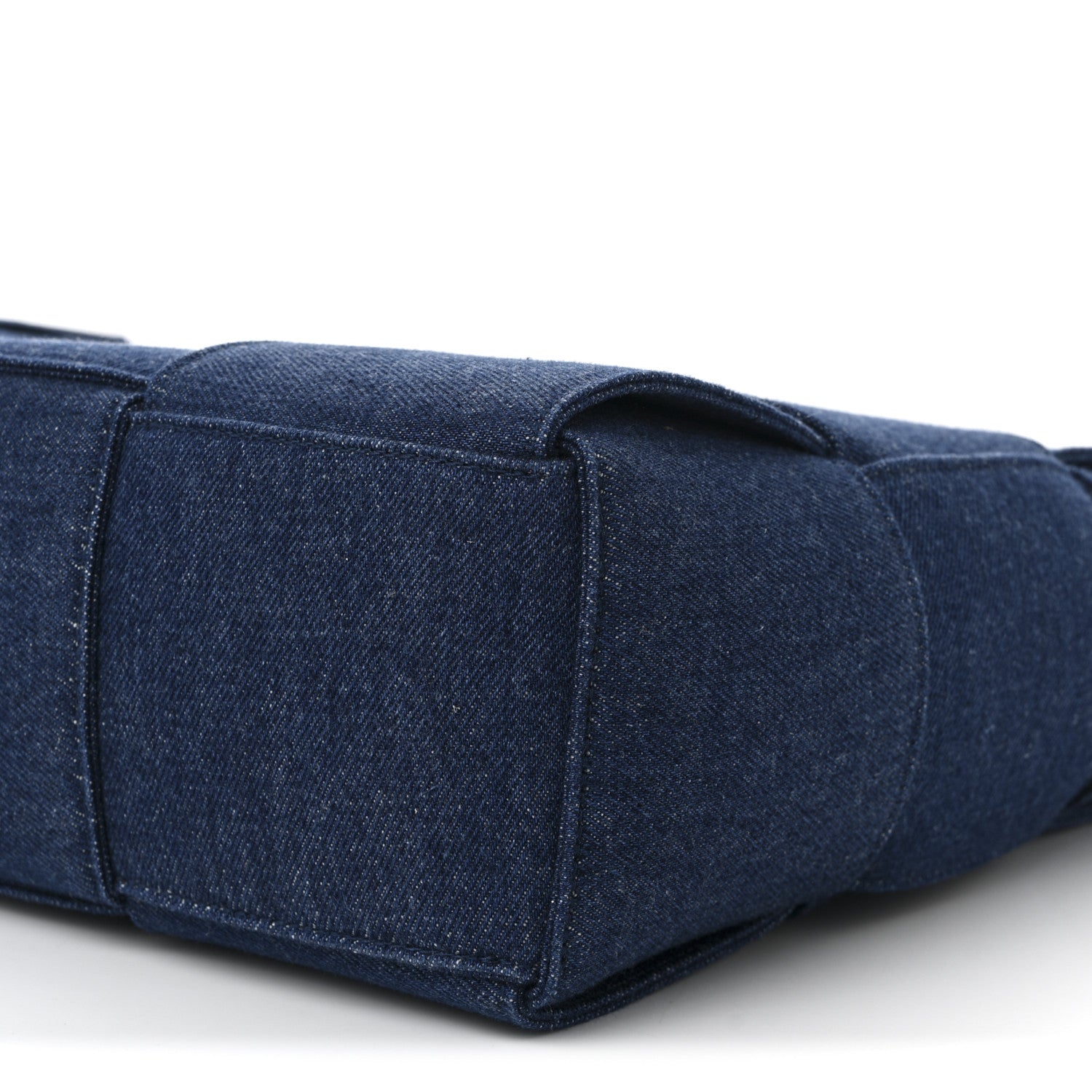 Bottega Veneta Denim Maxi Intrecciato Mens Arco Tote 1765773
