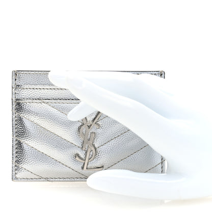 Saint Laurent Metallic Grain De Poudre Matelasse Chevron Monogram Credit Card Case Argento 2 of 7