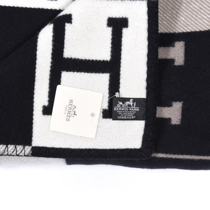 Hermes Wool Cashmere Avalon III Blanket Ecru Black 3 of 3