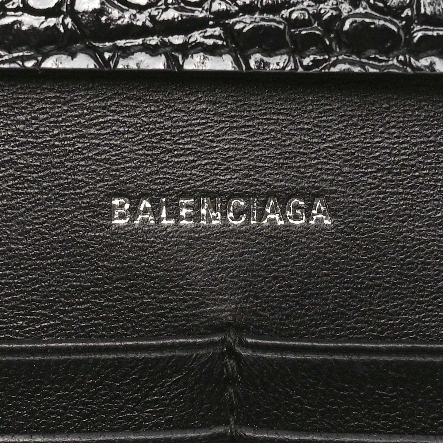 Shiny Calfskin Strass Monochrome Crocodile Embossed Hourglass Chain Bag Black