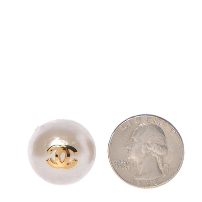 Chanel Pearl CC Clip On Earrings Gold 2 of 5