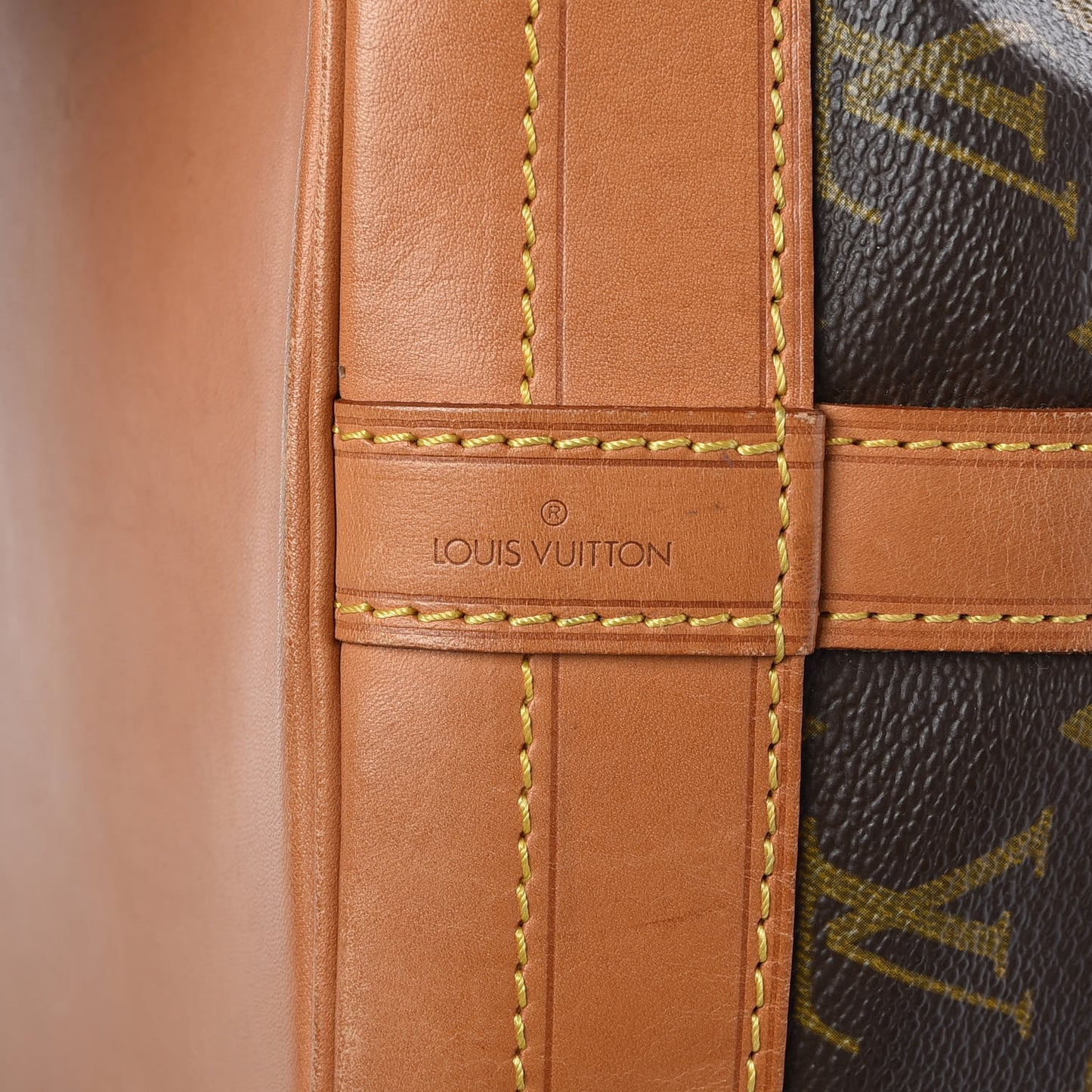 Monogram Noe