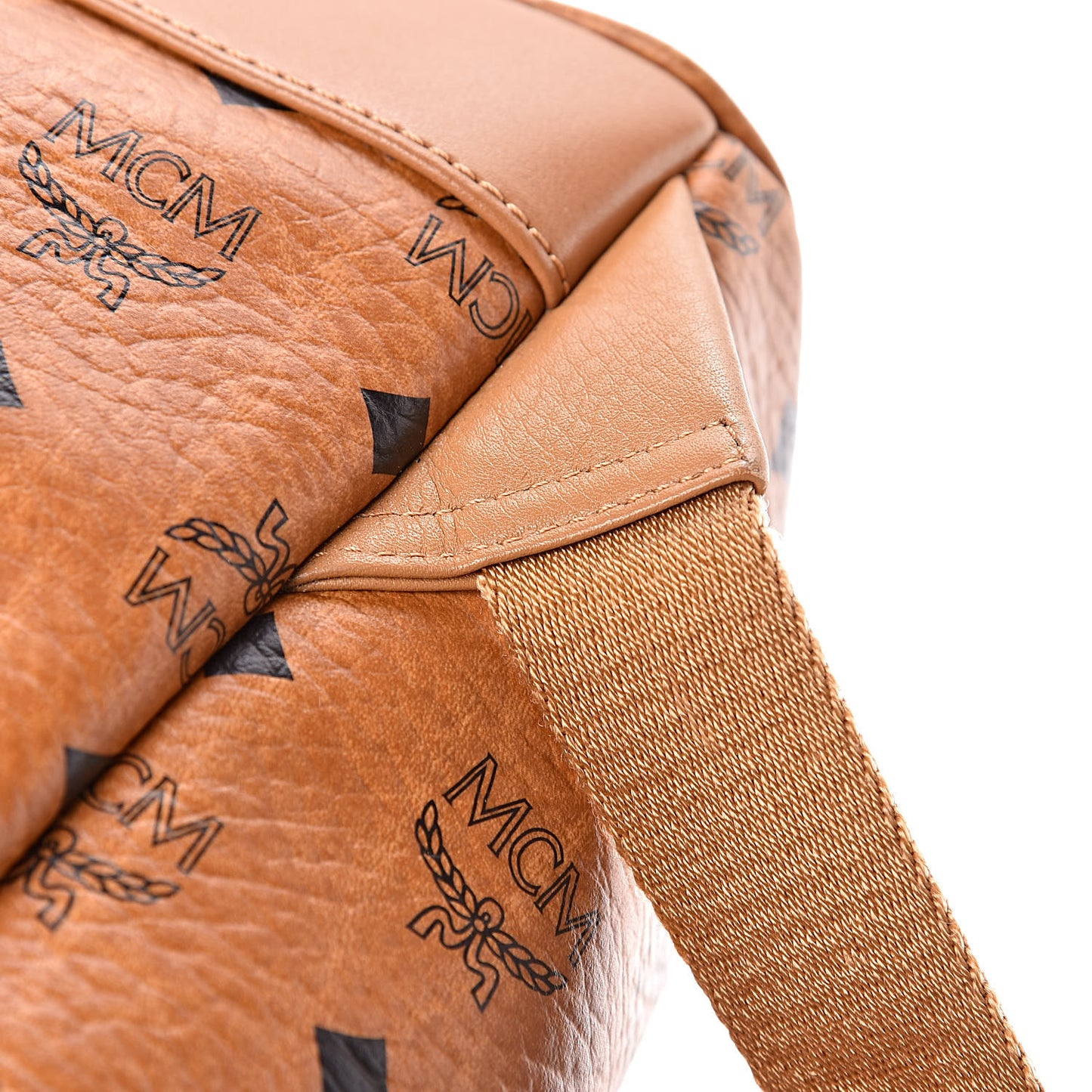 Visetos Studded Medium Stark M Backpack Cognac