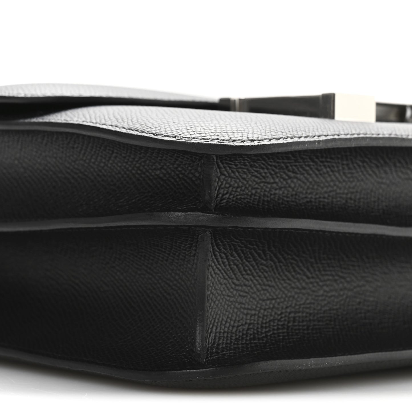 Epsom Constance 24 Black