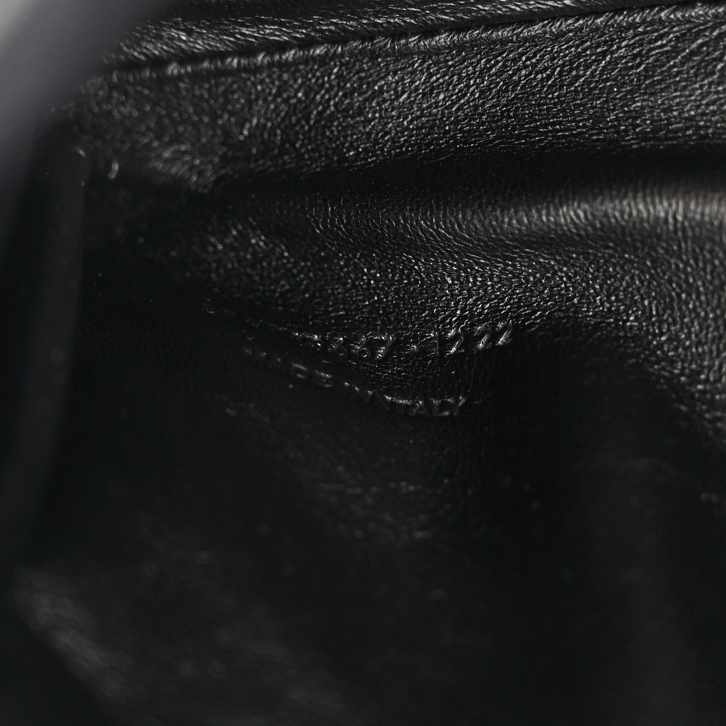 Lambskin Quilted Gaby Zipped Pouch Crema Soft