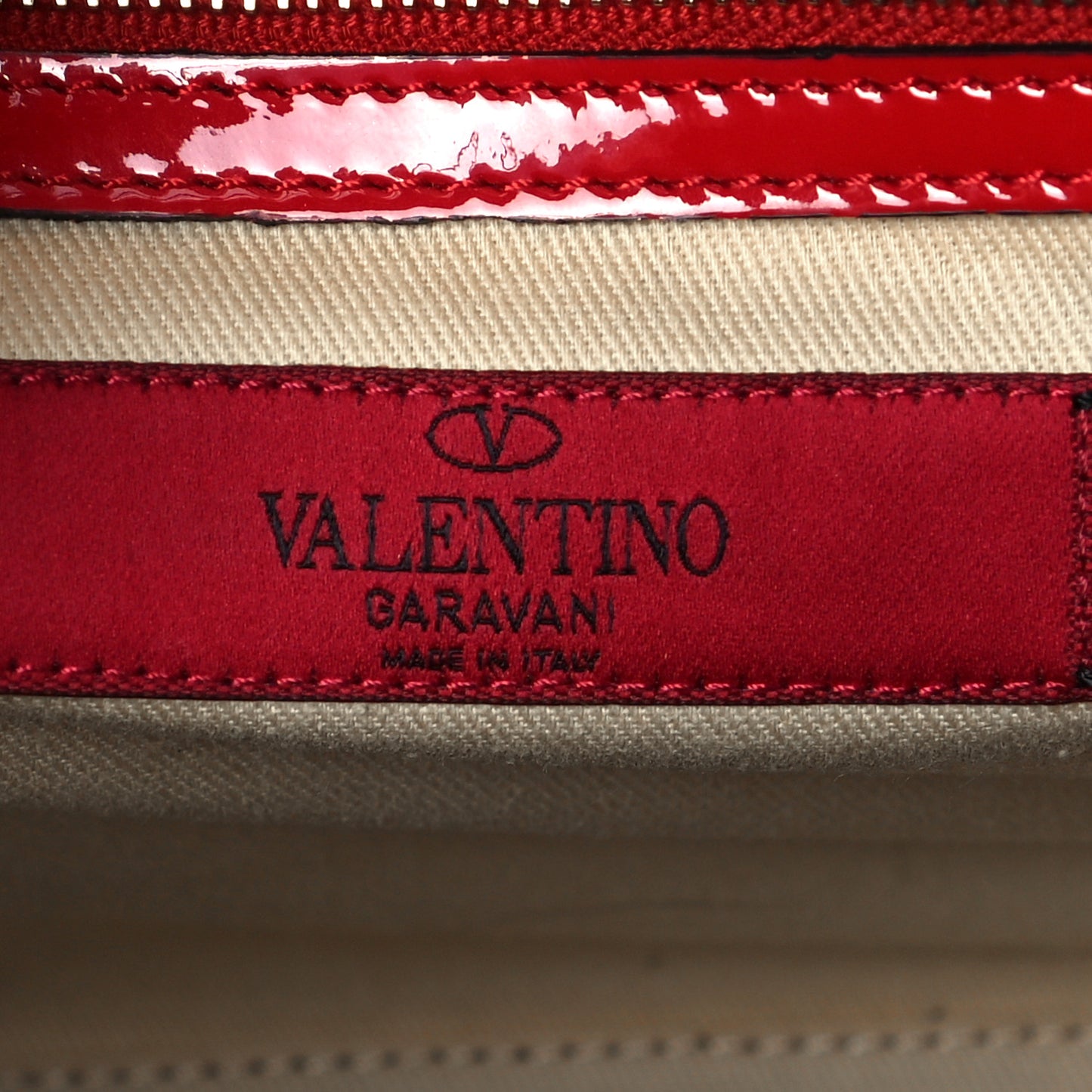Patent Monochrome Rockstud Double Handle Tote Rosso Valentino