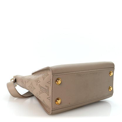 Louis Vuitton Mahina On My Side PM Galet 3 of 13