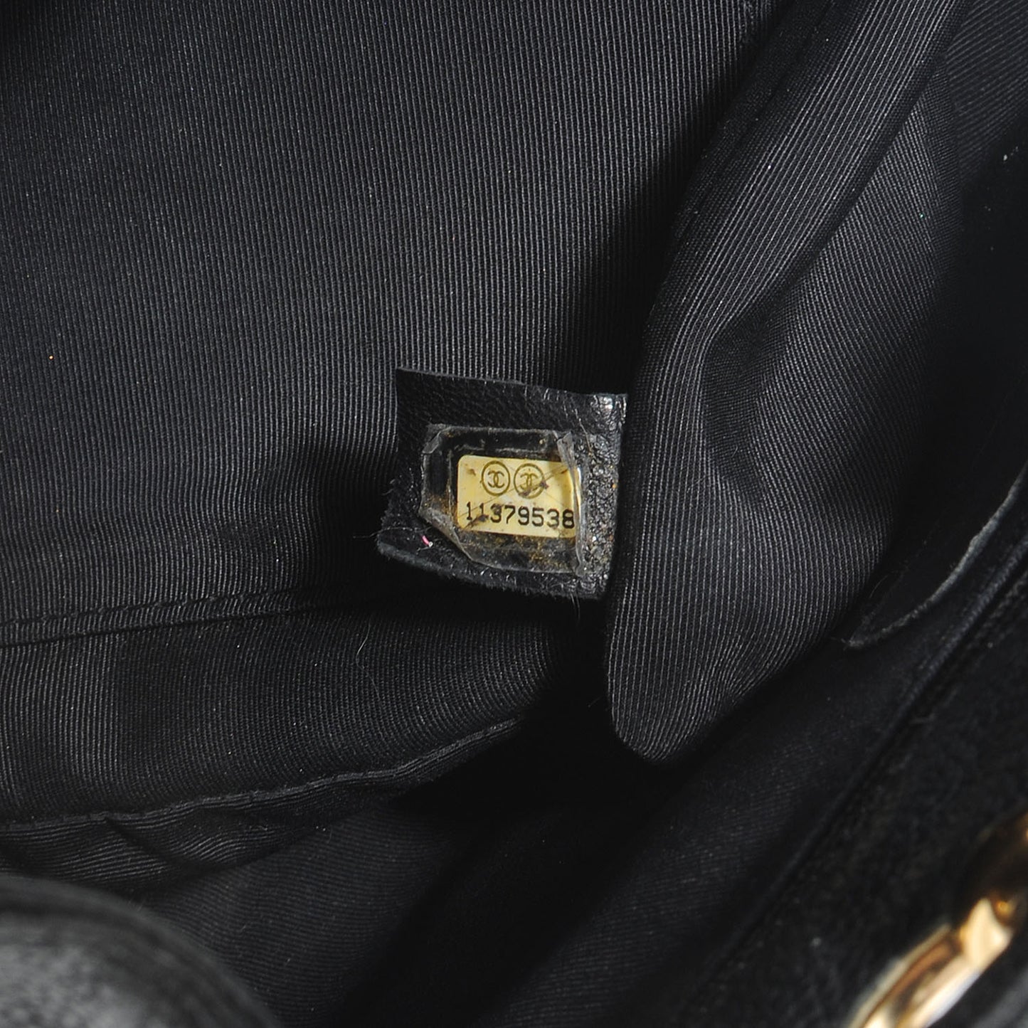 Caviar Petit Shopping Tote PST Black