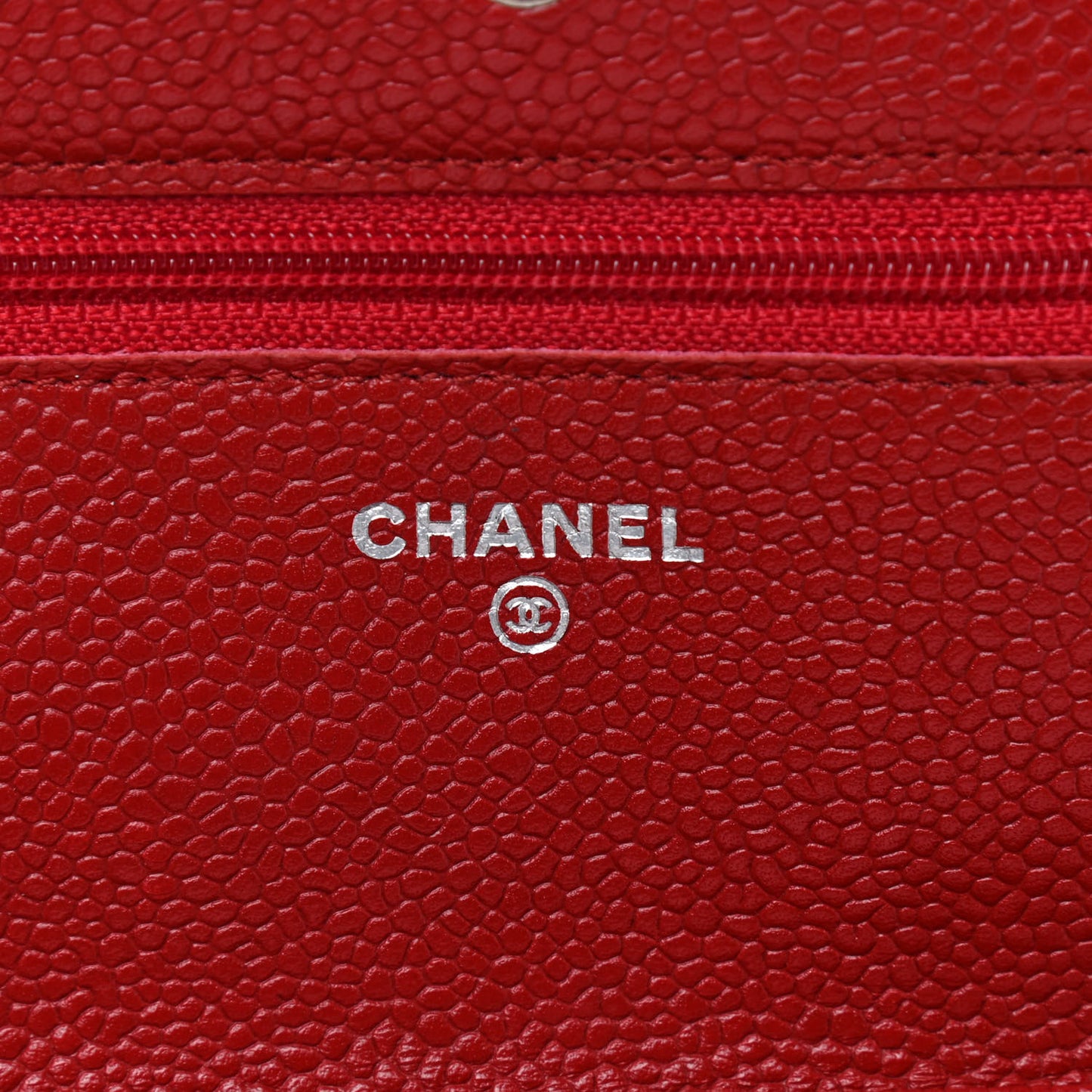 Caviar Quilted Wallet On Chain WOC Red