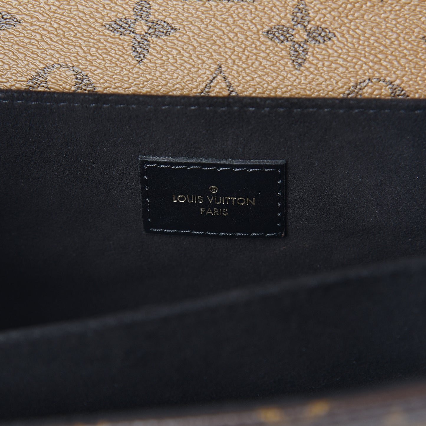 Reverse Monogram Pochette Metis