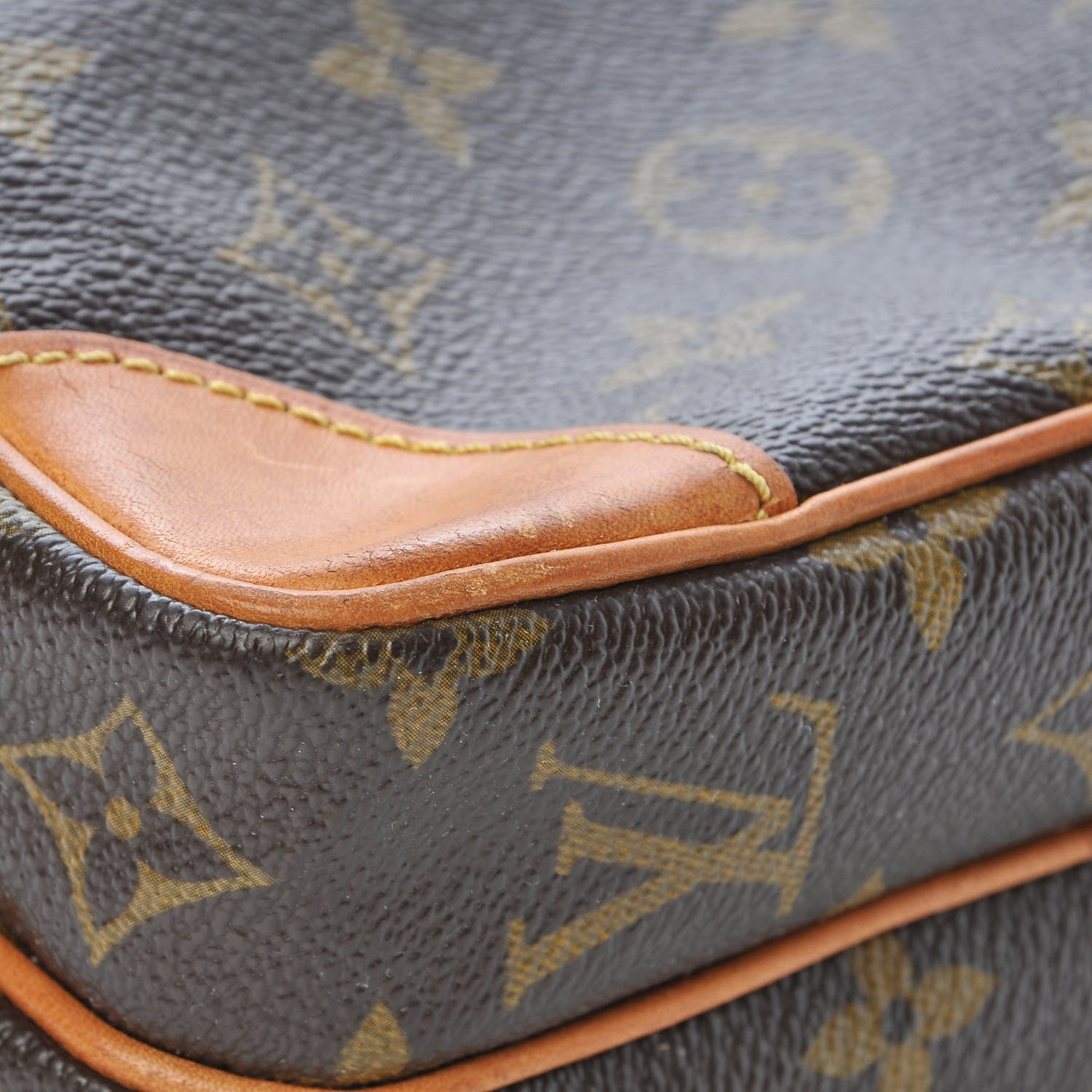 Louis Vuitton Monogram Amazone 9 of 10