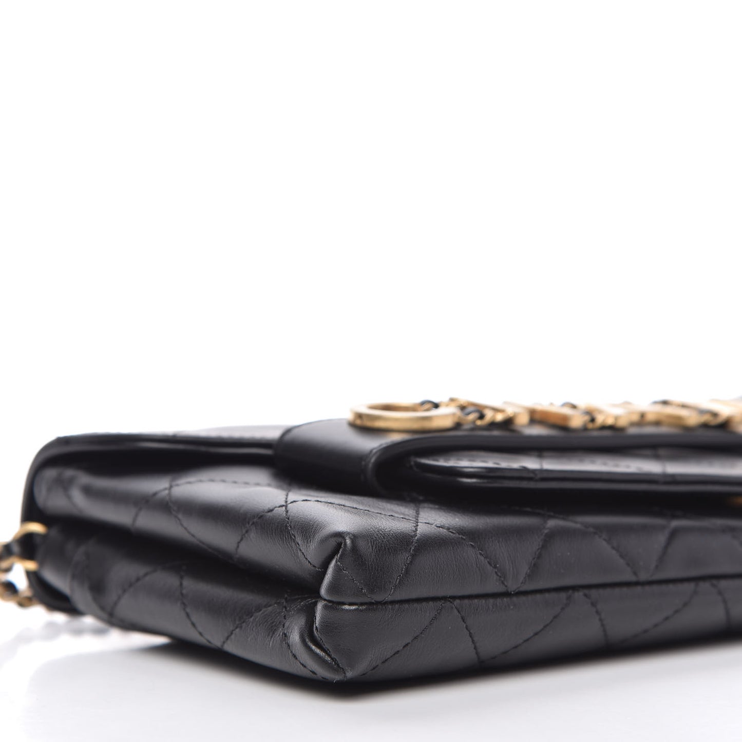 Calfskin Quilted Enchained Clutch Black