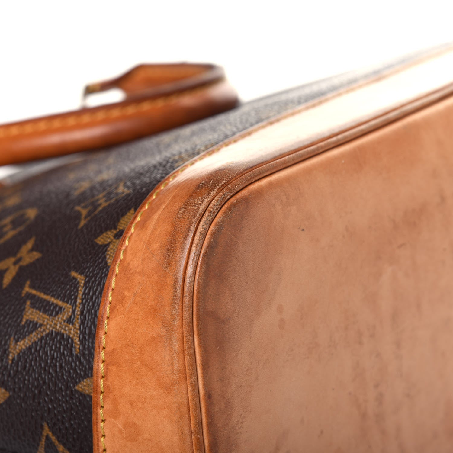 Louis Vuitton Monogram Alma PM 17 of 29