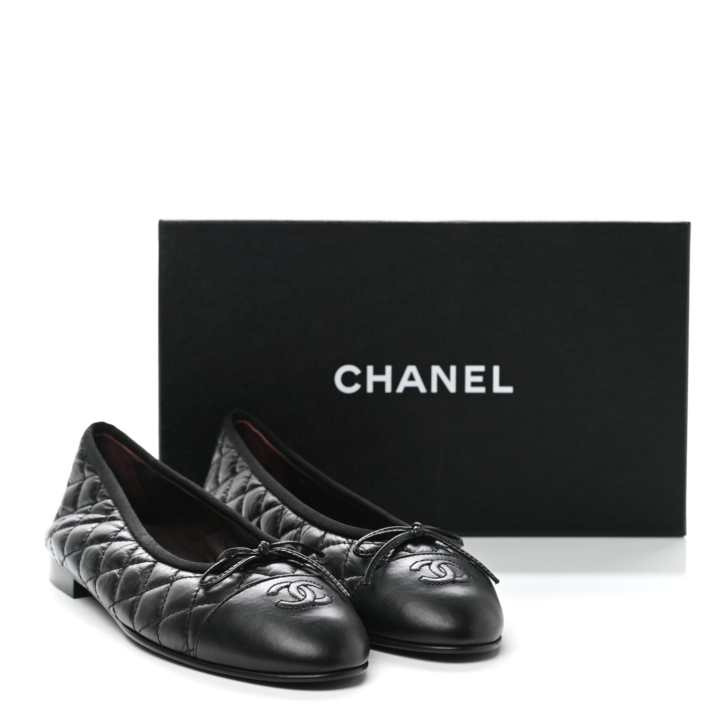 Aged Calfskin Quilted Cap Toe Ballerina Flats 40 Black