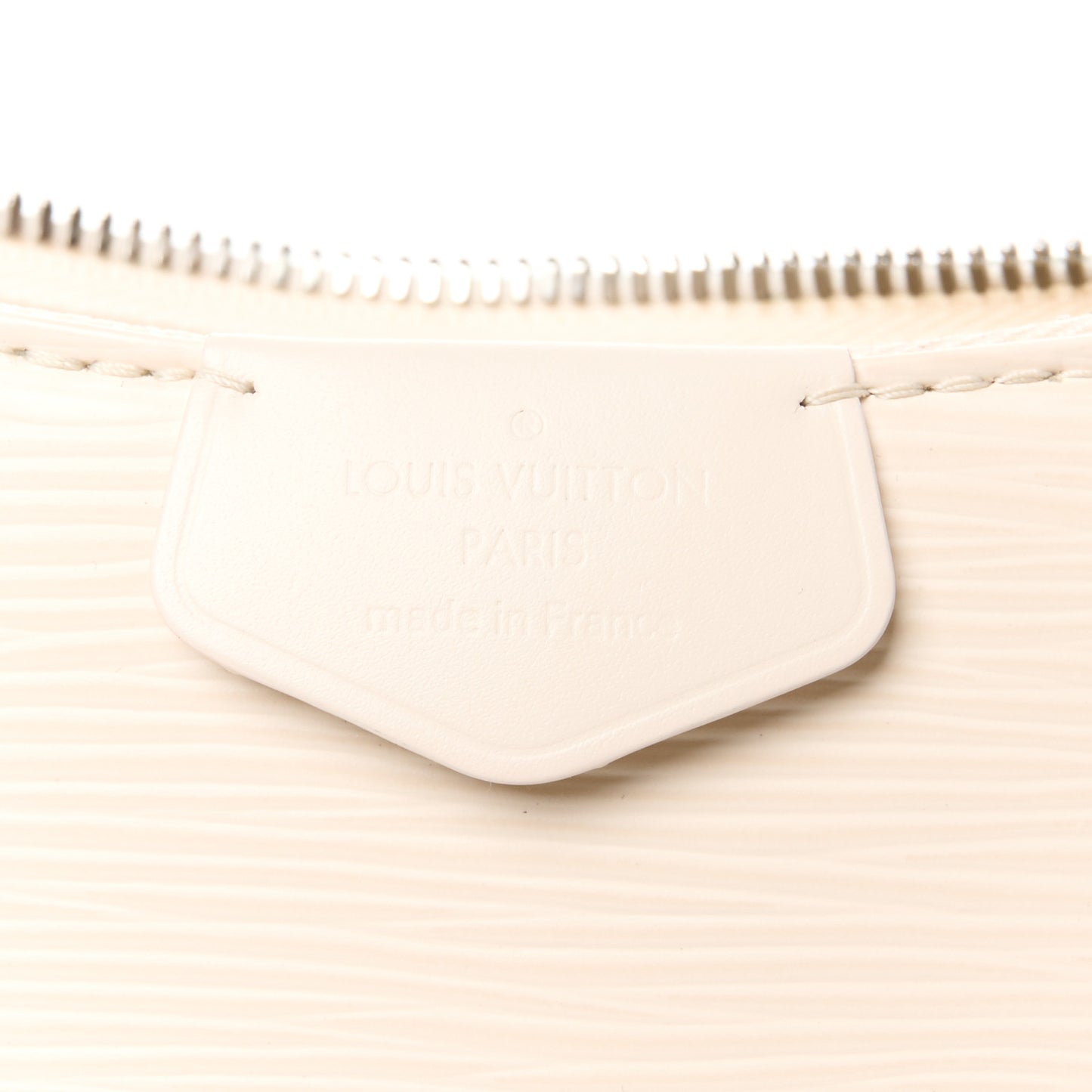 Epi Easy Pouch On Strap Quartz