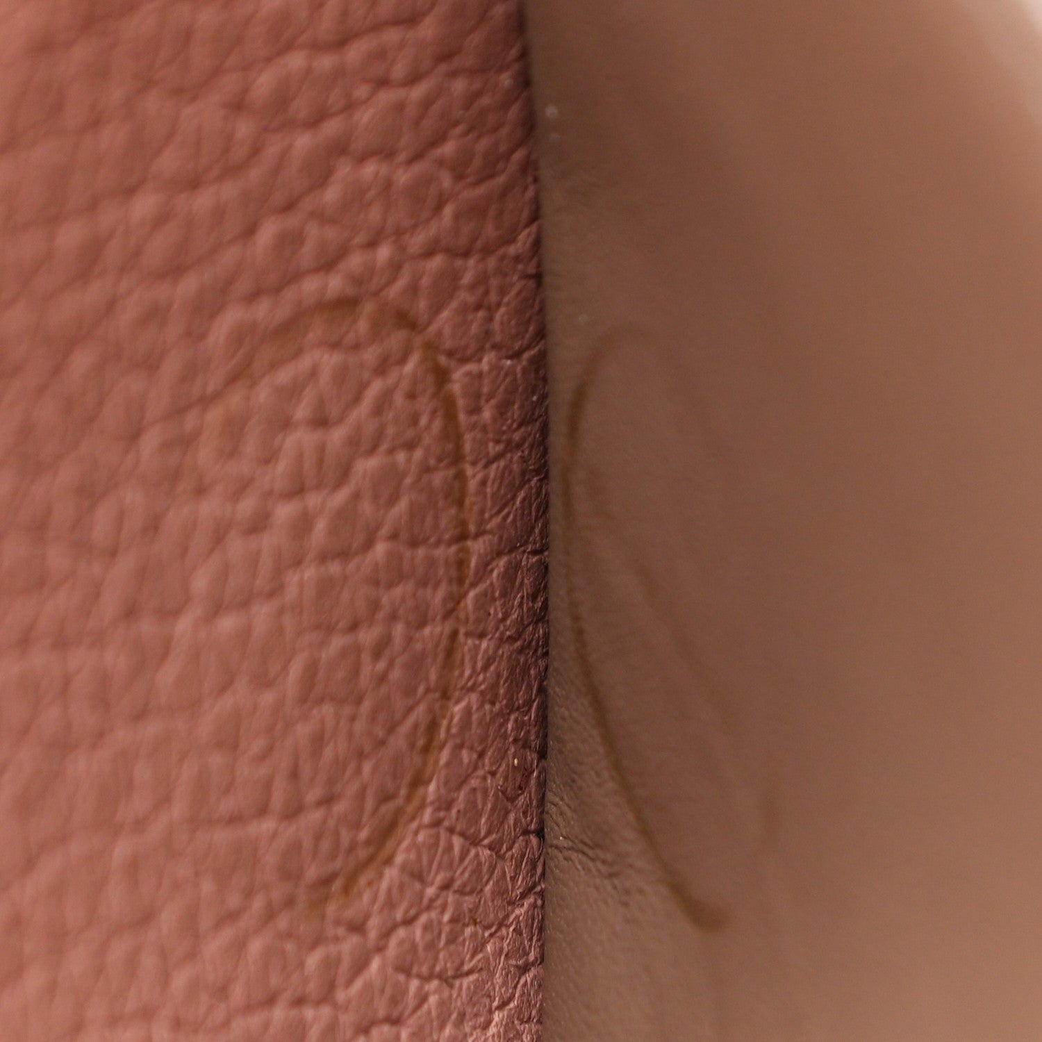 Louis Vuitton Taurillon Capucines Wallet Magnolia 8 of 18