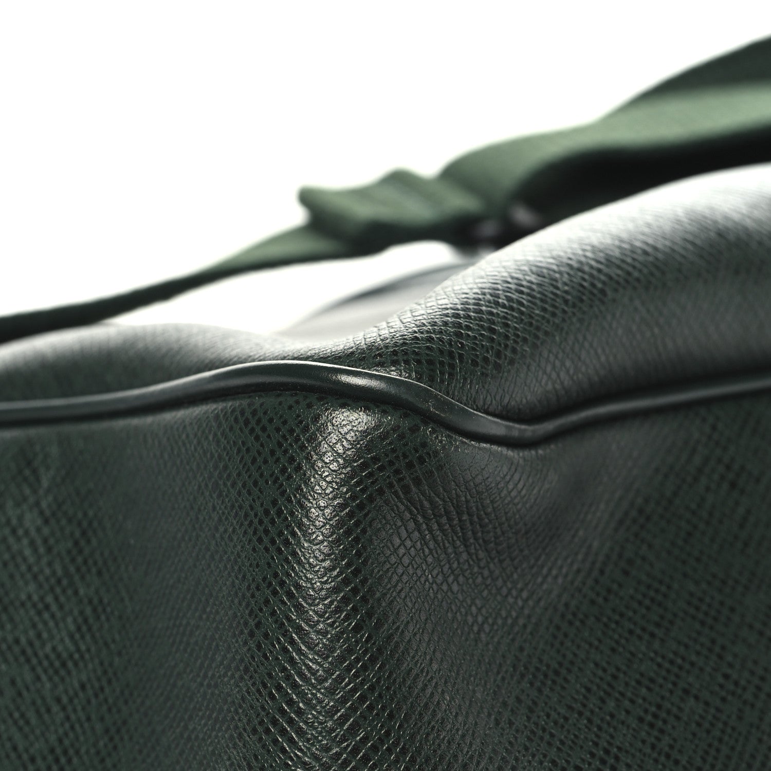Louis Vuitton Taiga Kendall PM Epicea 10 of 12