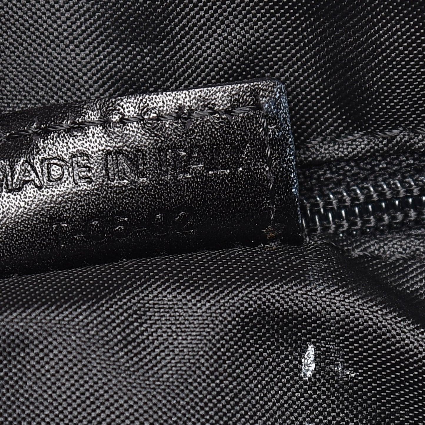 House Check Buckle Tote Black
