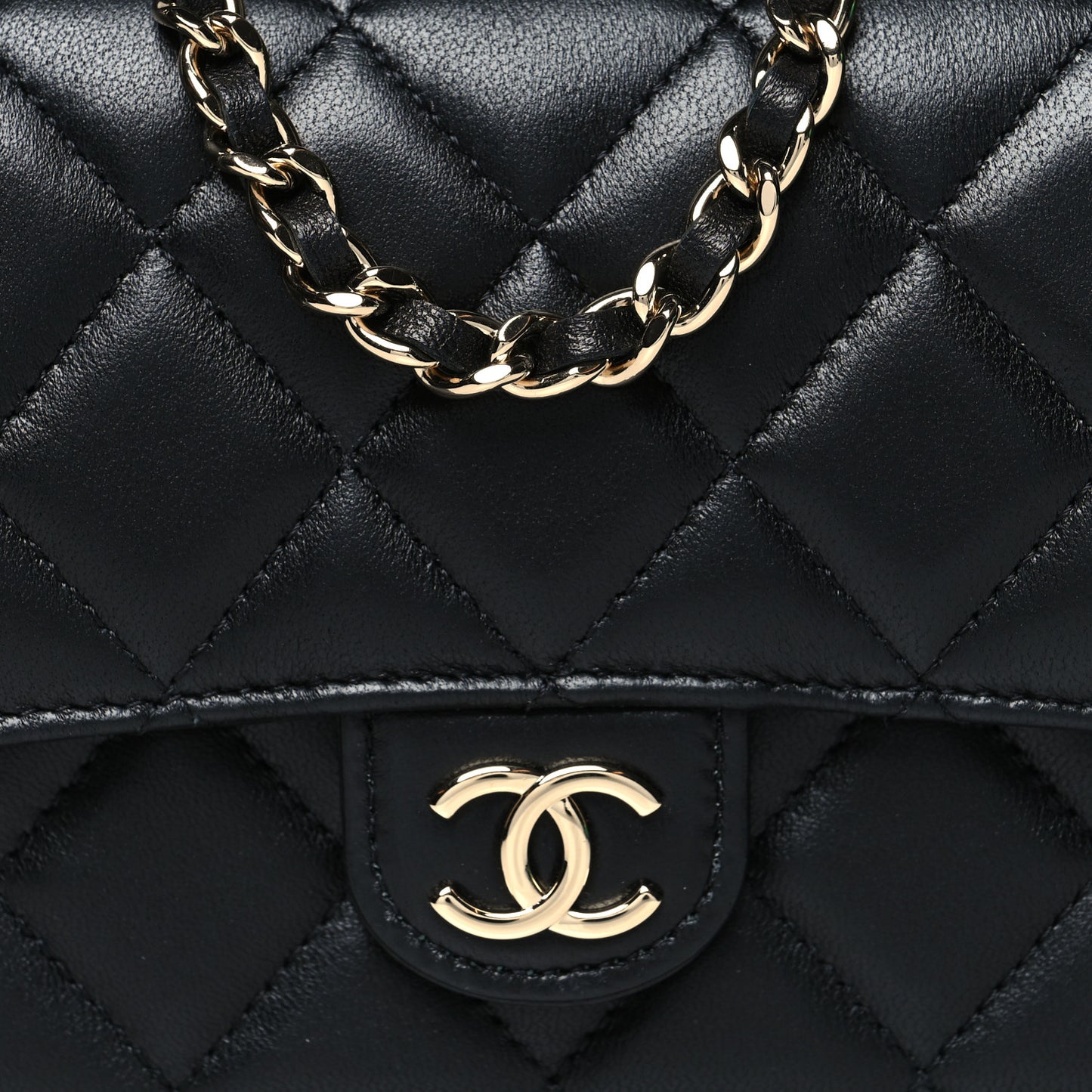 Lambskin Quilted Flap Phone Holder With Chain Black