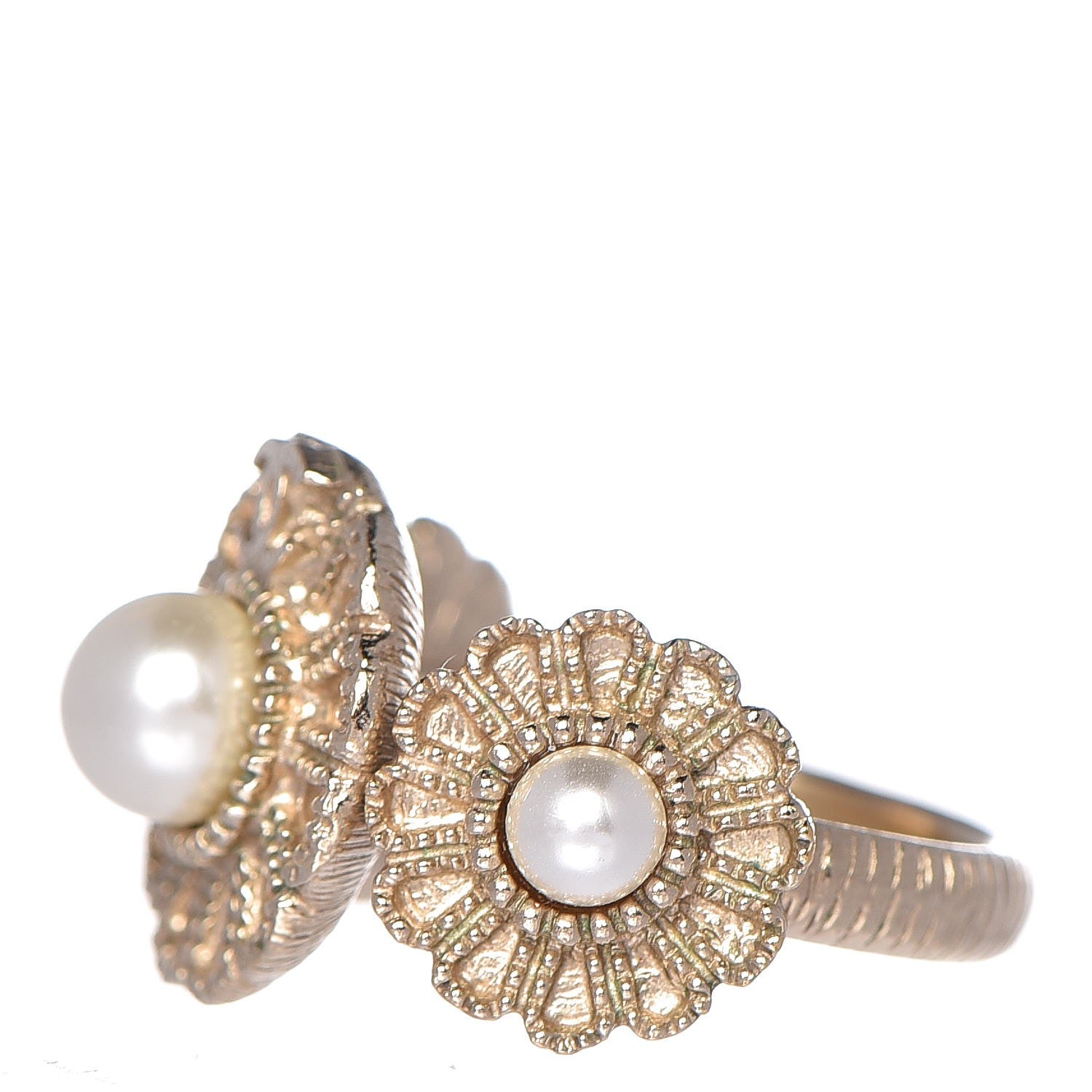 Chanel Pearl Camellia CC Ring Light Gold 50.6 5.5 3 of 5