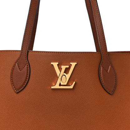 Louis Vuitton Grained Calfskin Lockme Shopper Chataigne 7 of 9