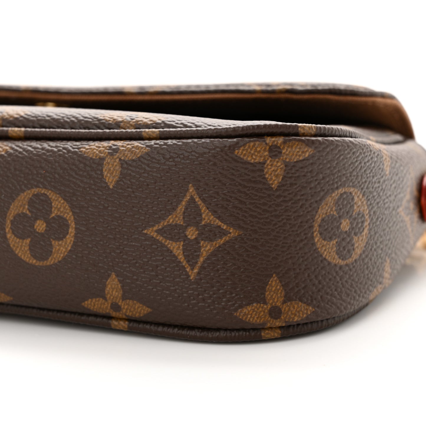Monogram Ivy Wallet On Chain
